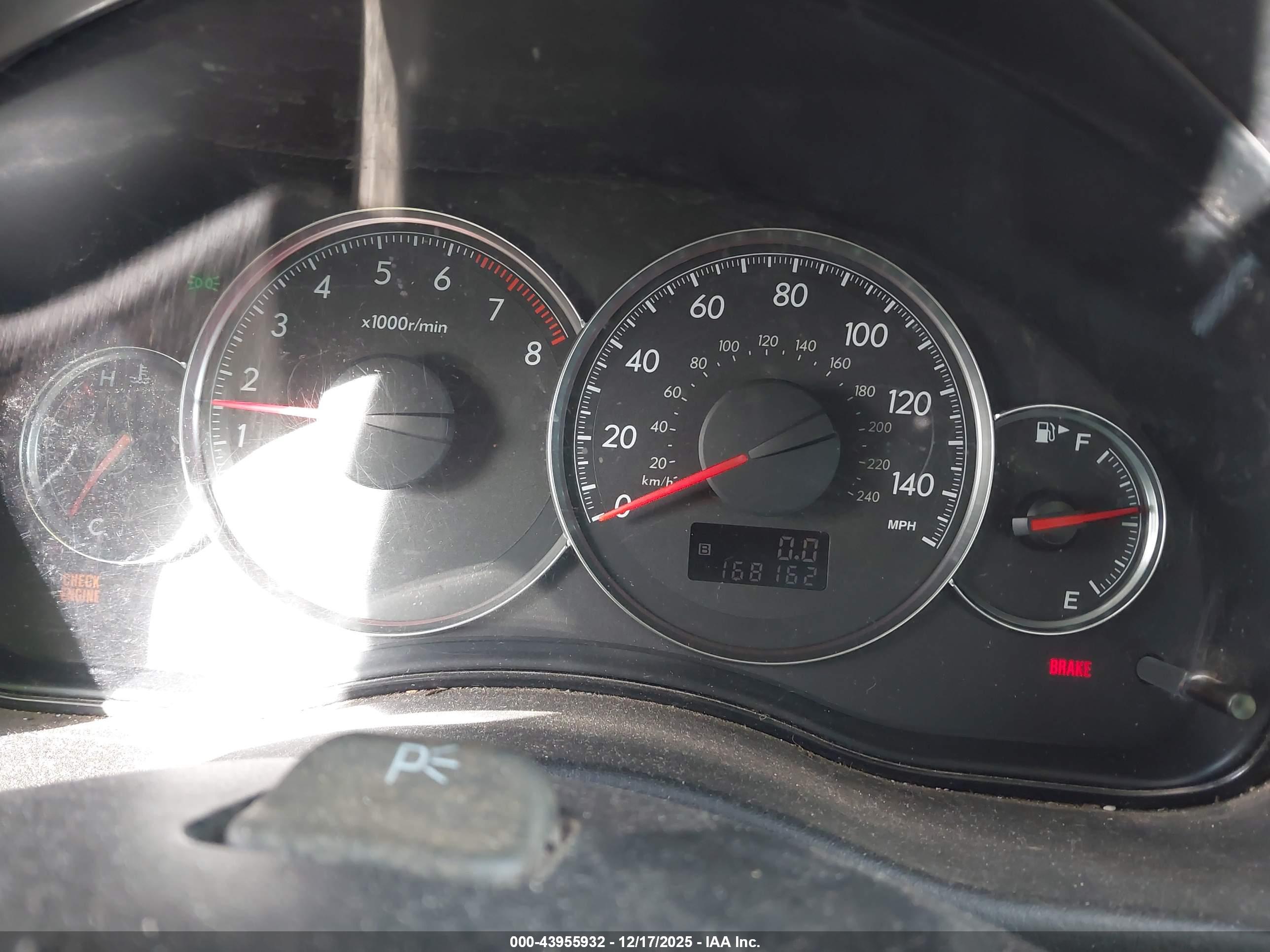 SUBARU OUTBACK image 7