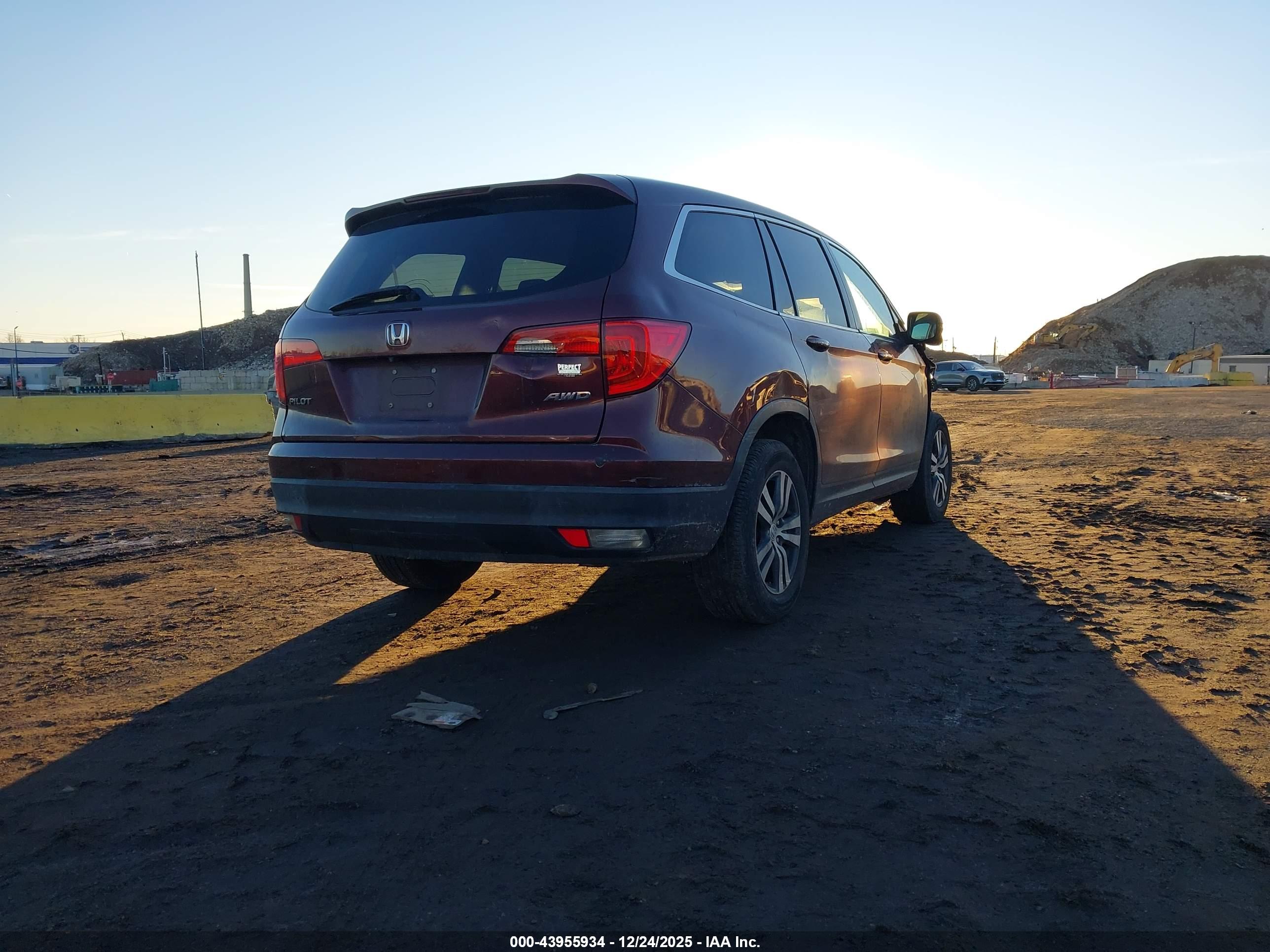 HONDA PILOT image 4