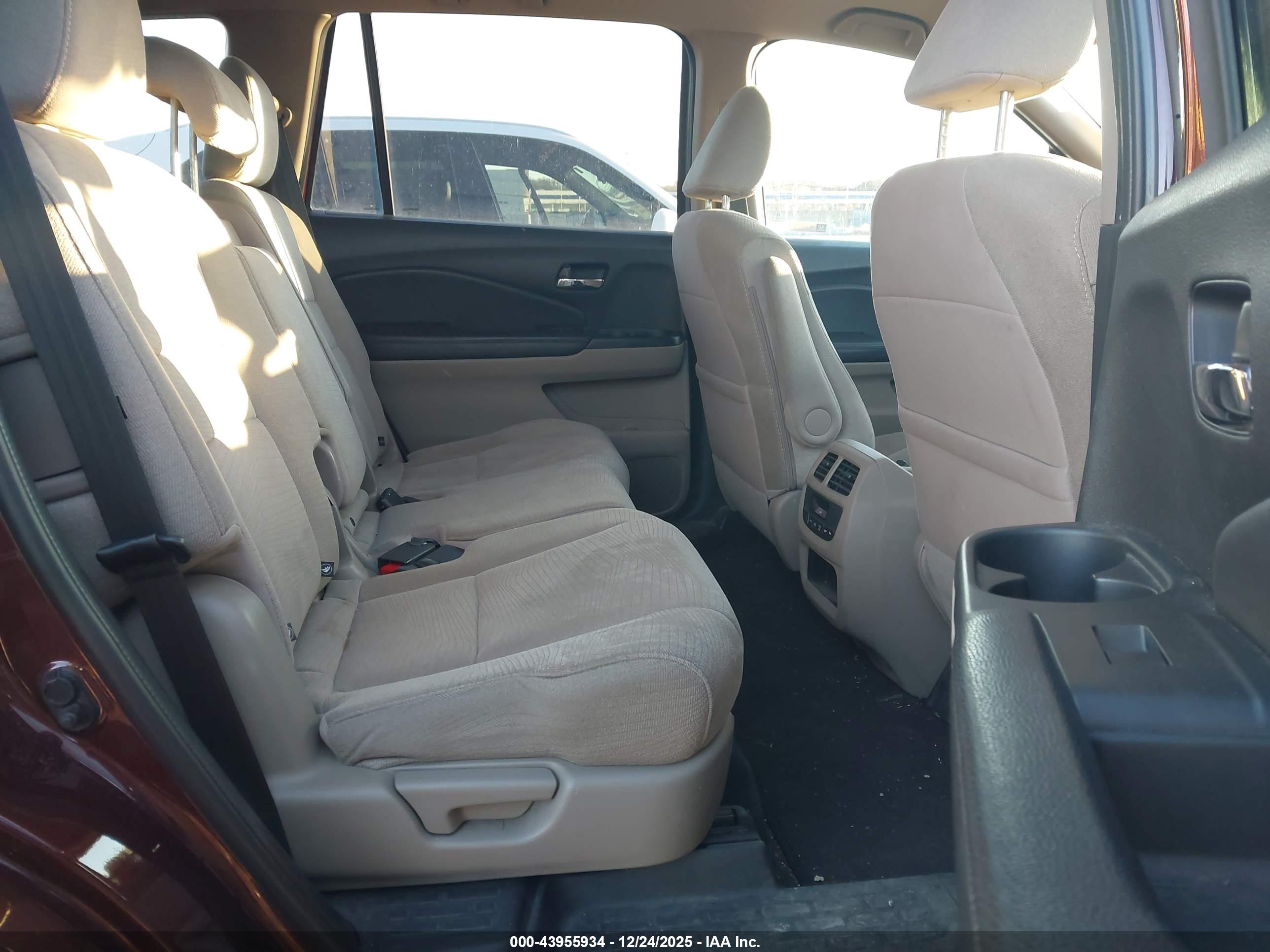 HONDA PILOT image 8