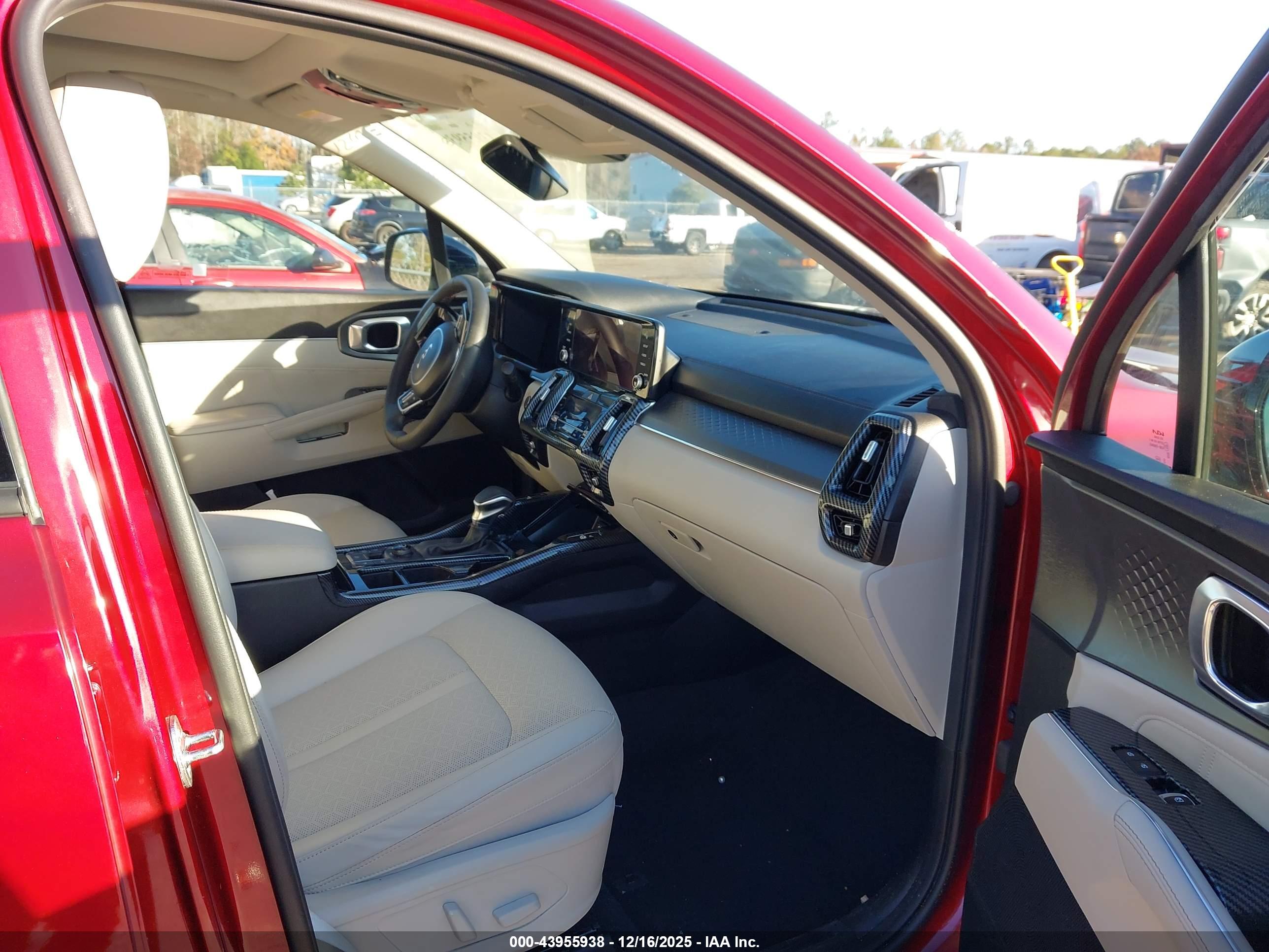 KIA SORENTO image 5