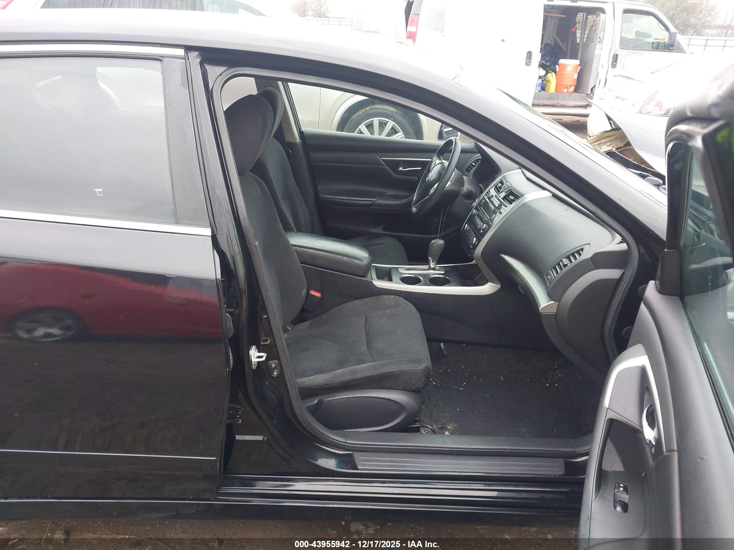 NISSAN ALTIMA image 5