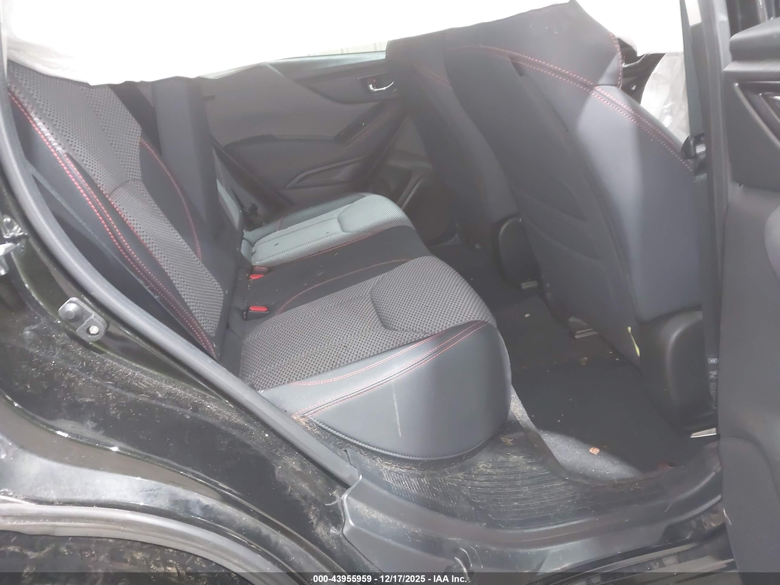 SUBARU FORESTER image 8