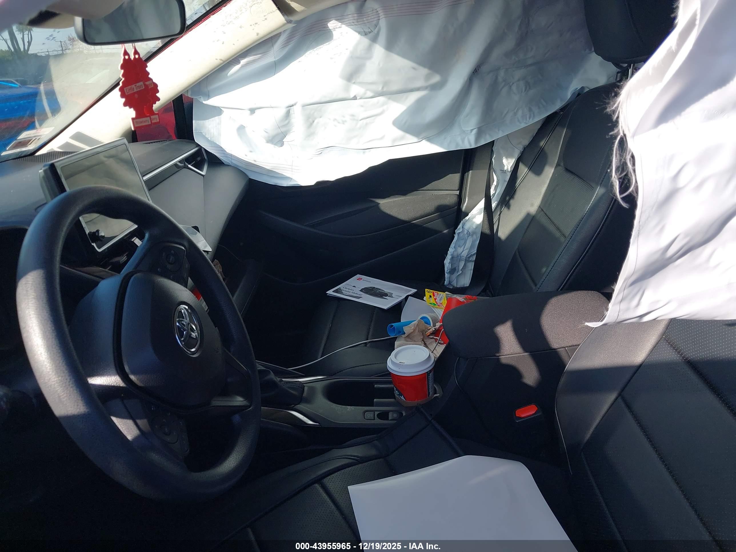TOYOTA COROLLA image 5