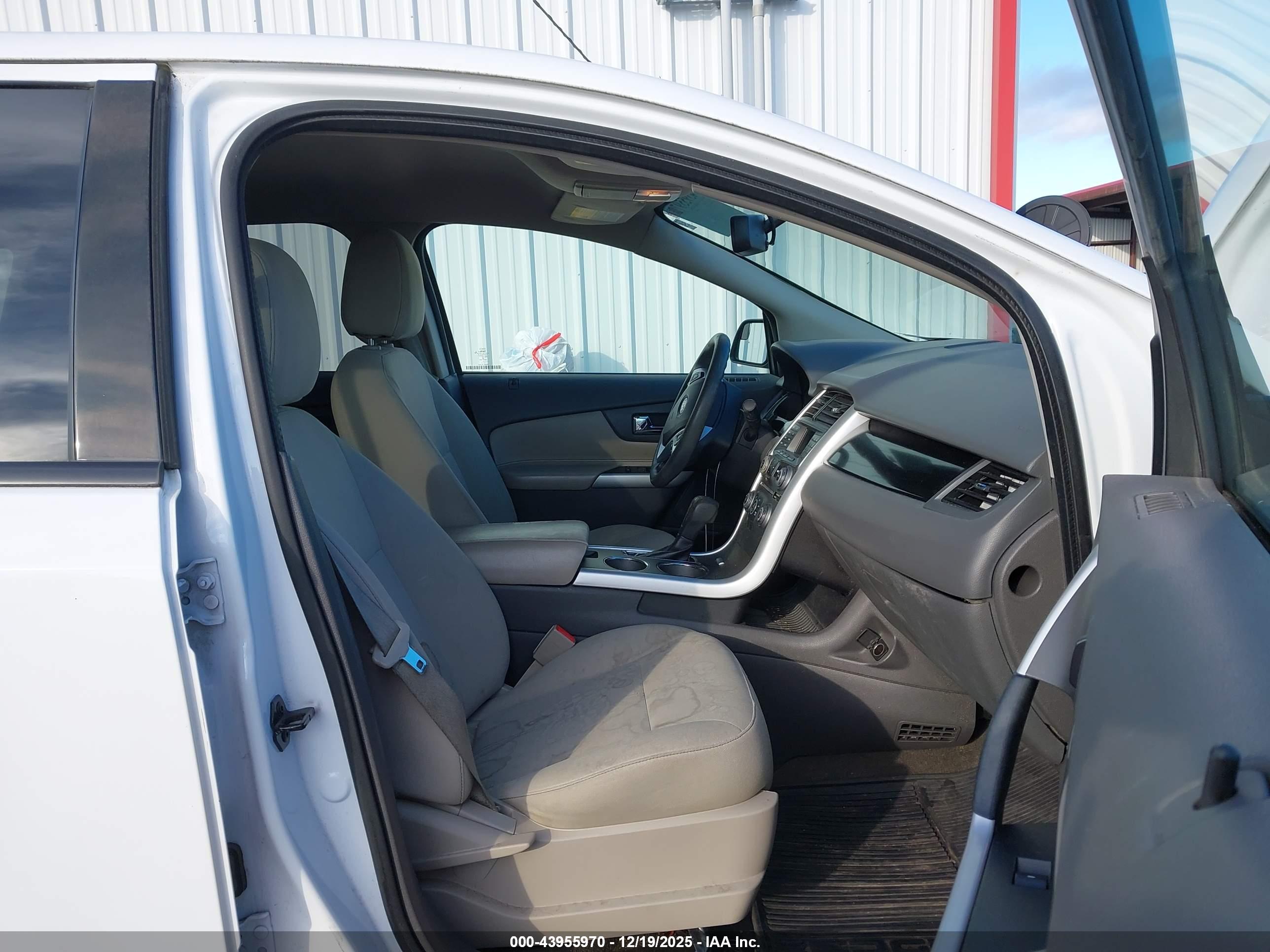 FORD EDGE image 5
