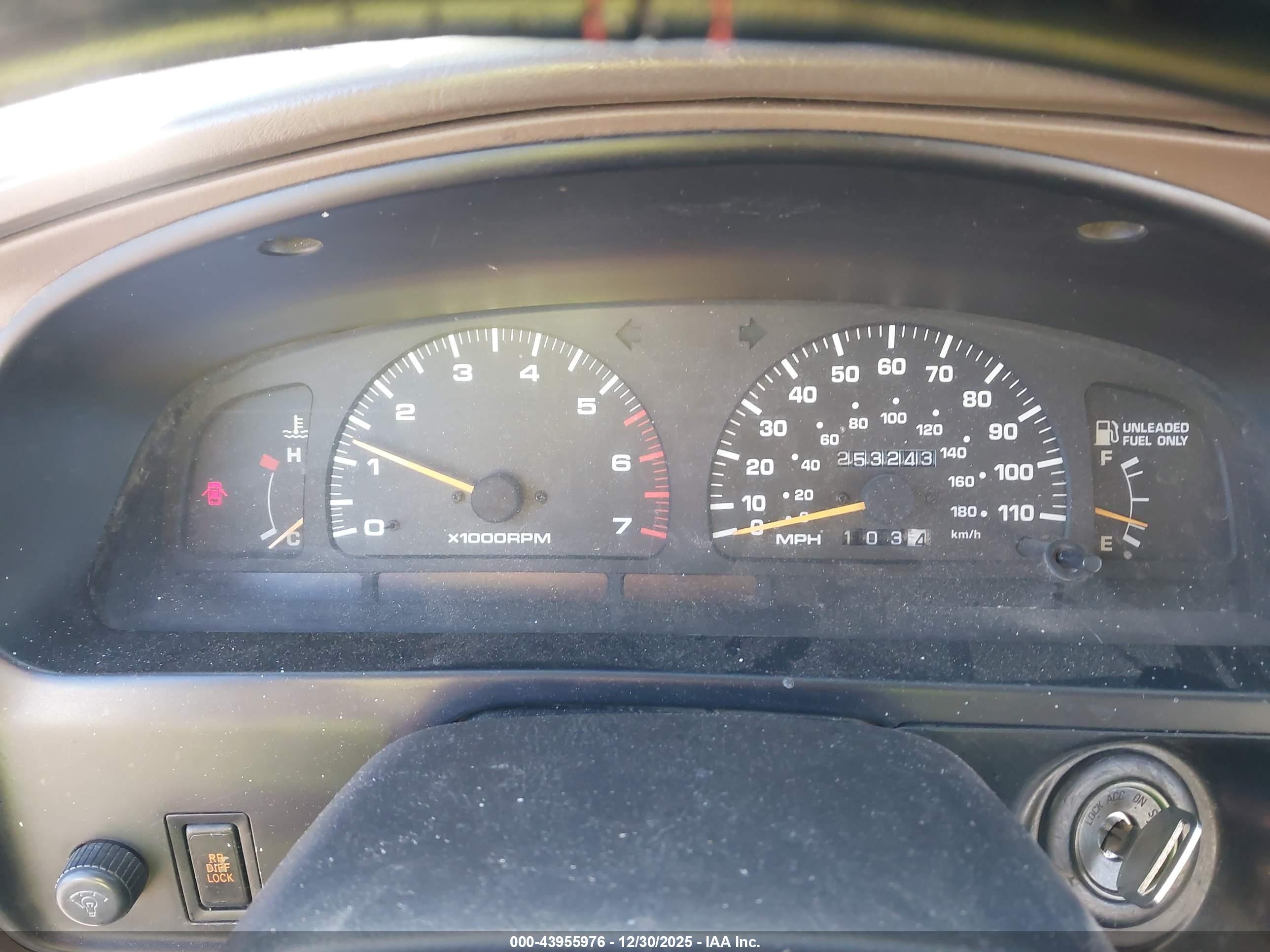 TOYOTA 4RUNNER image 7