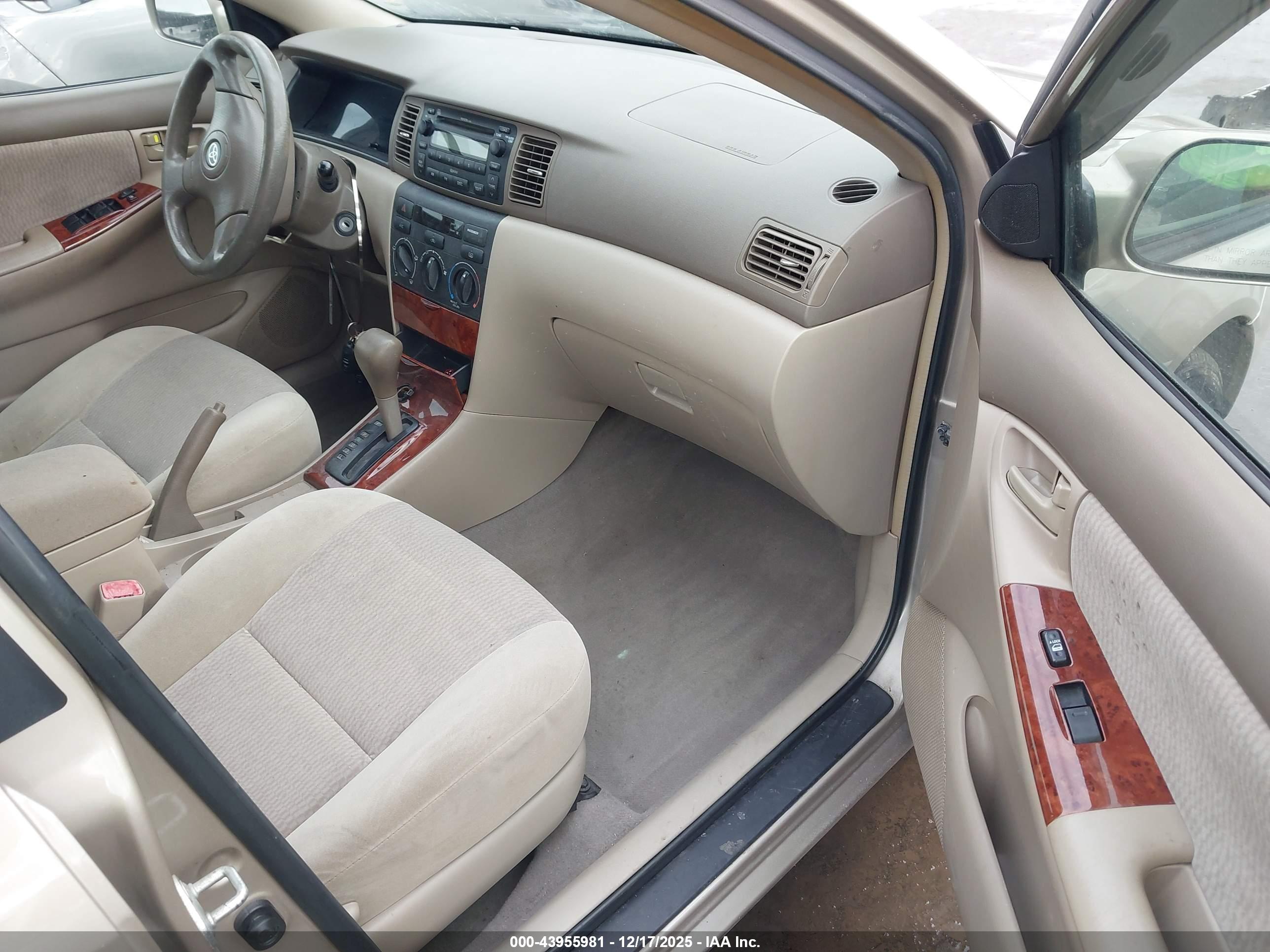 TOYOTA COROLLA image 5