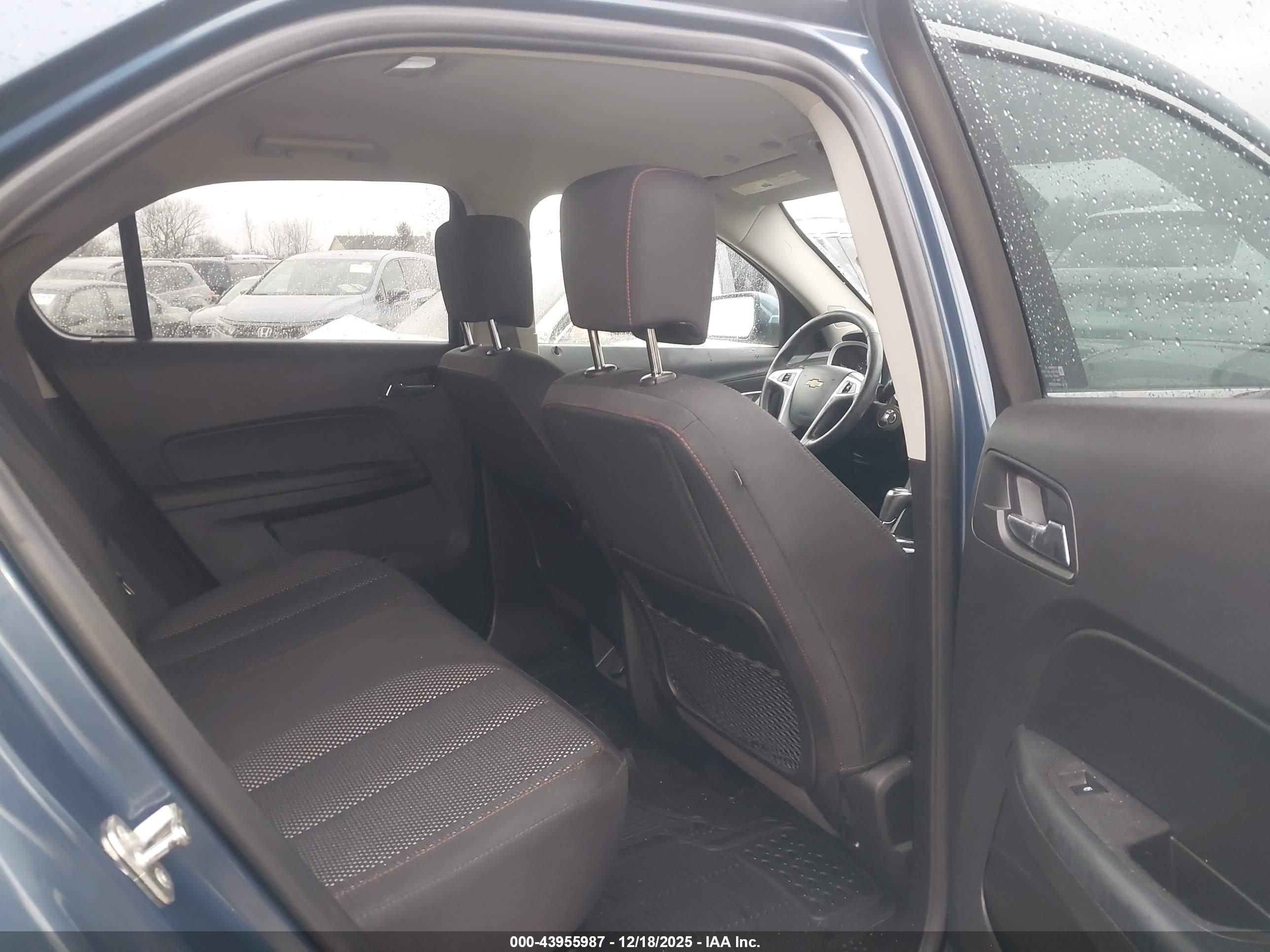 CHEVROLET EQUINOX image 8