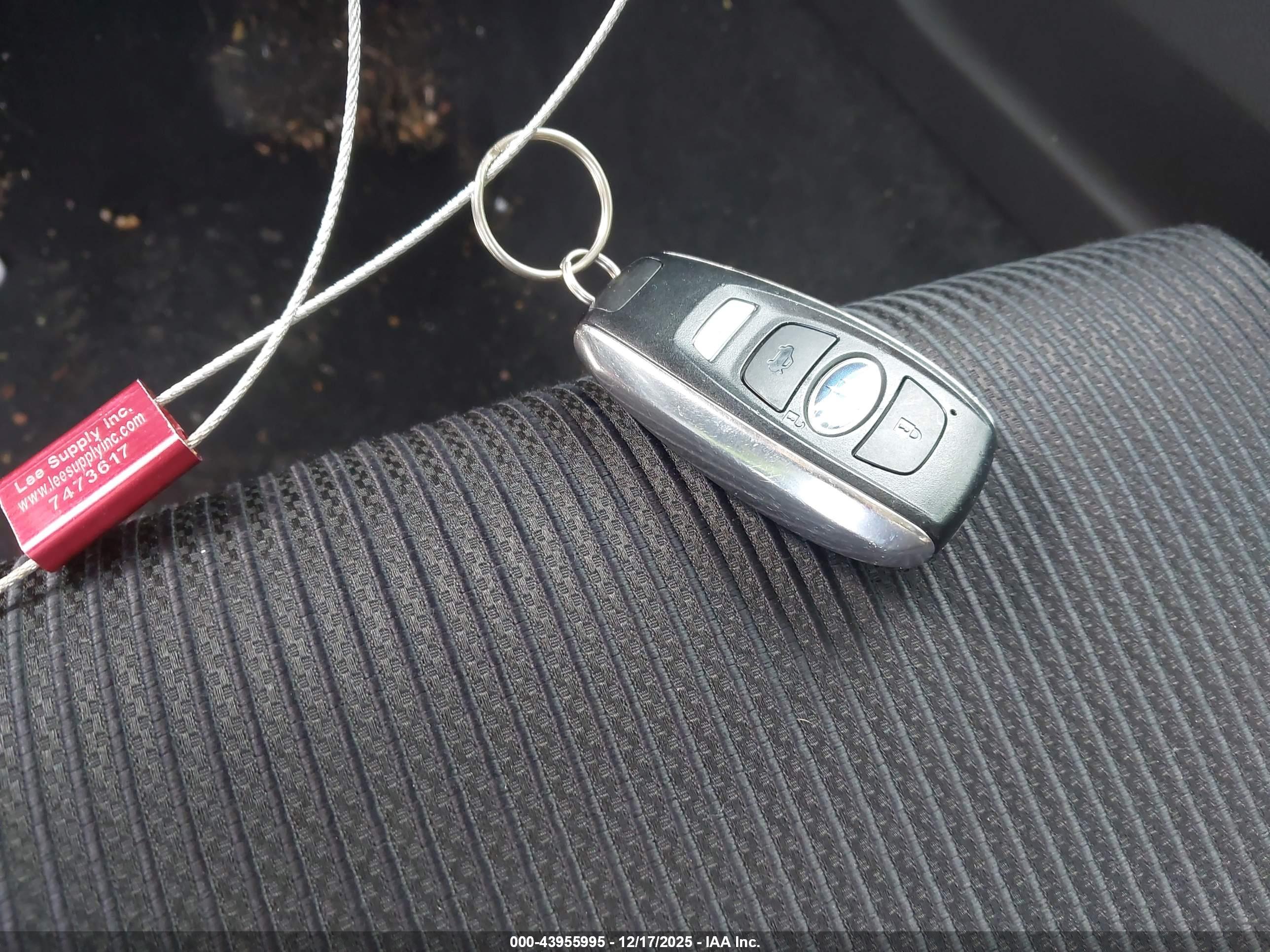 SUBARU LEGACY image 11