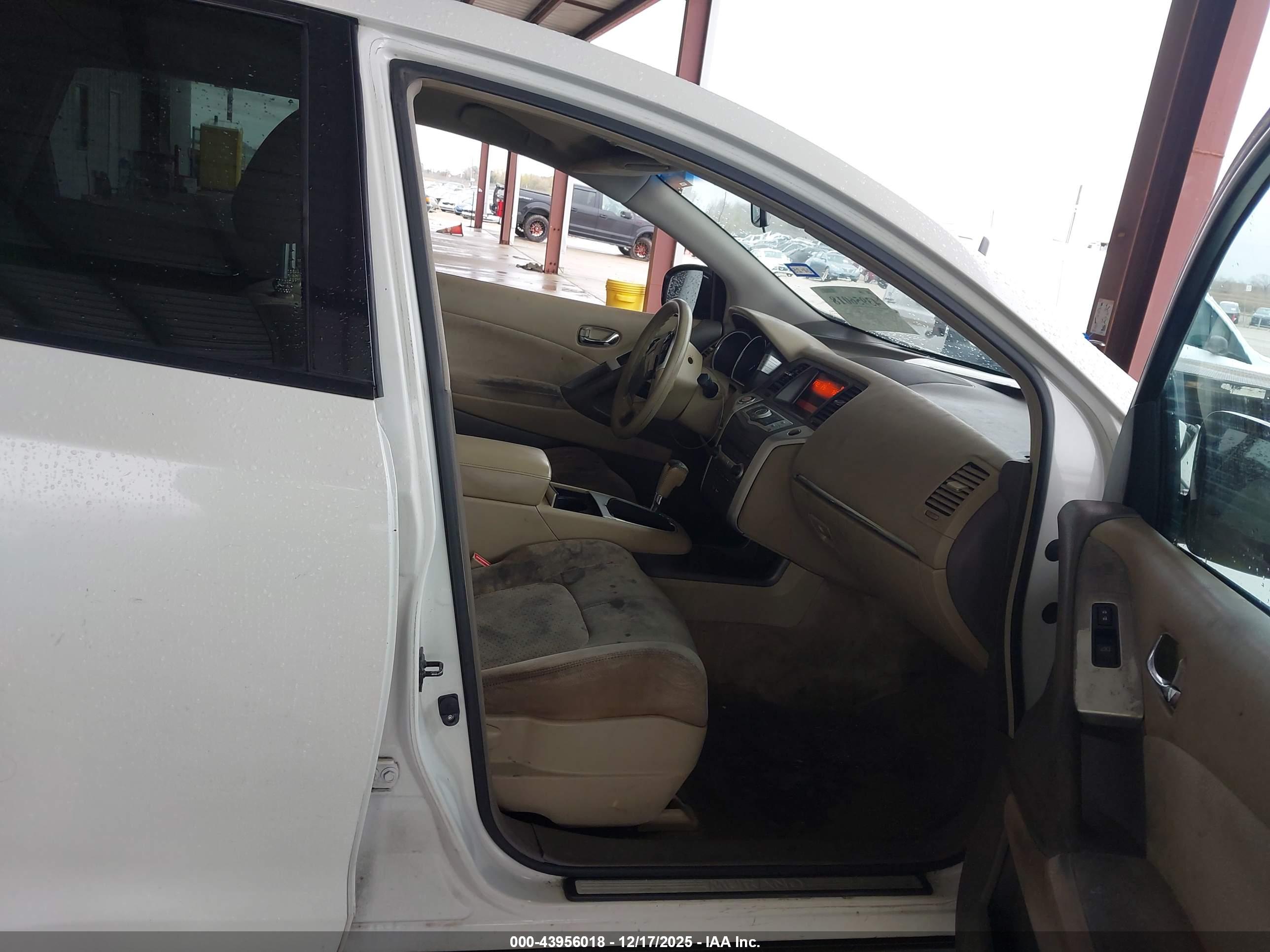 NISSAN MURANO image 5