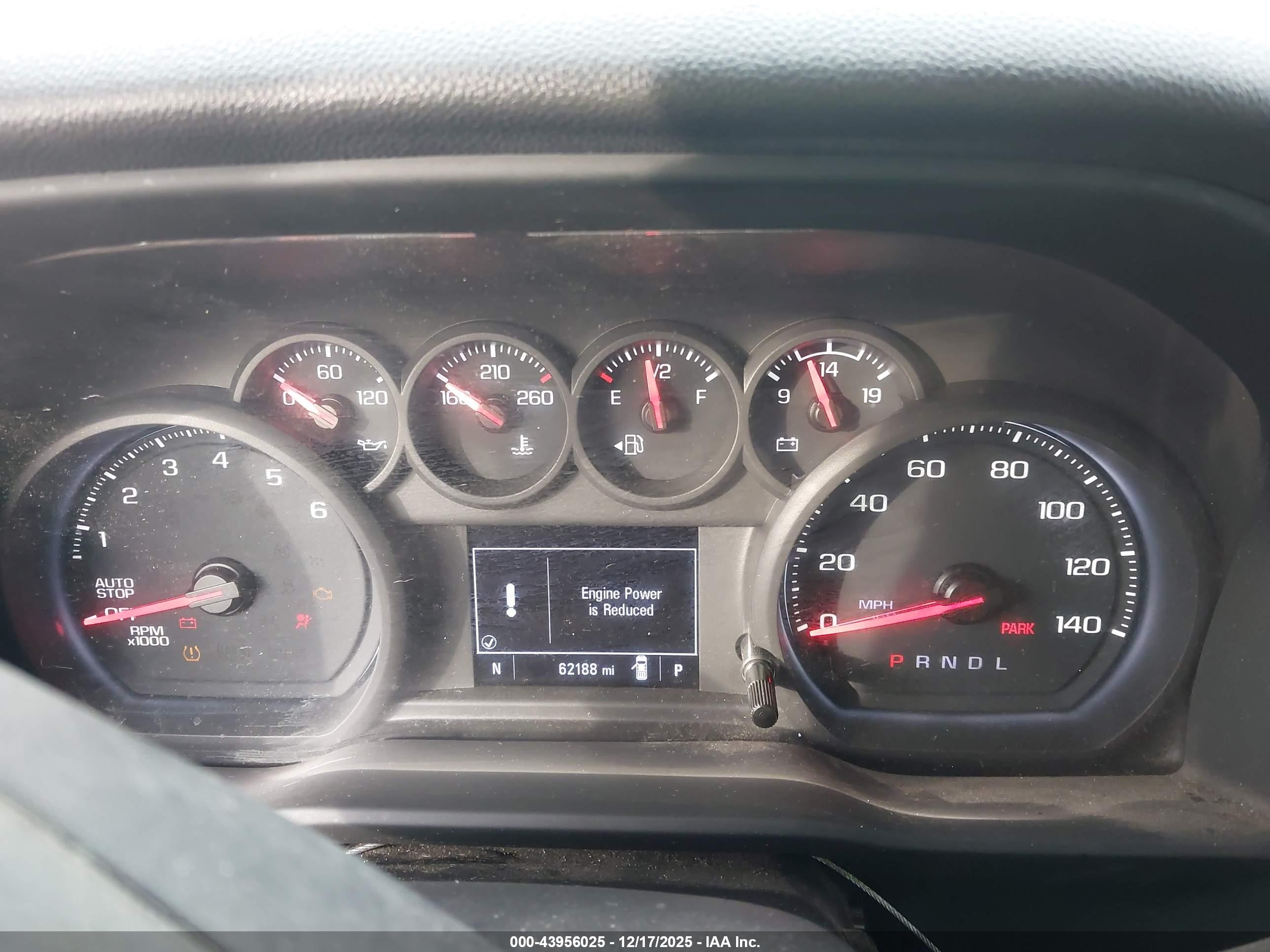 CHEVROLET SILVERADO image 7
