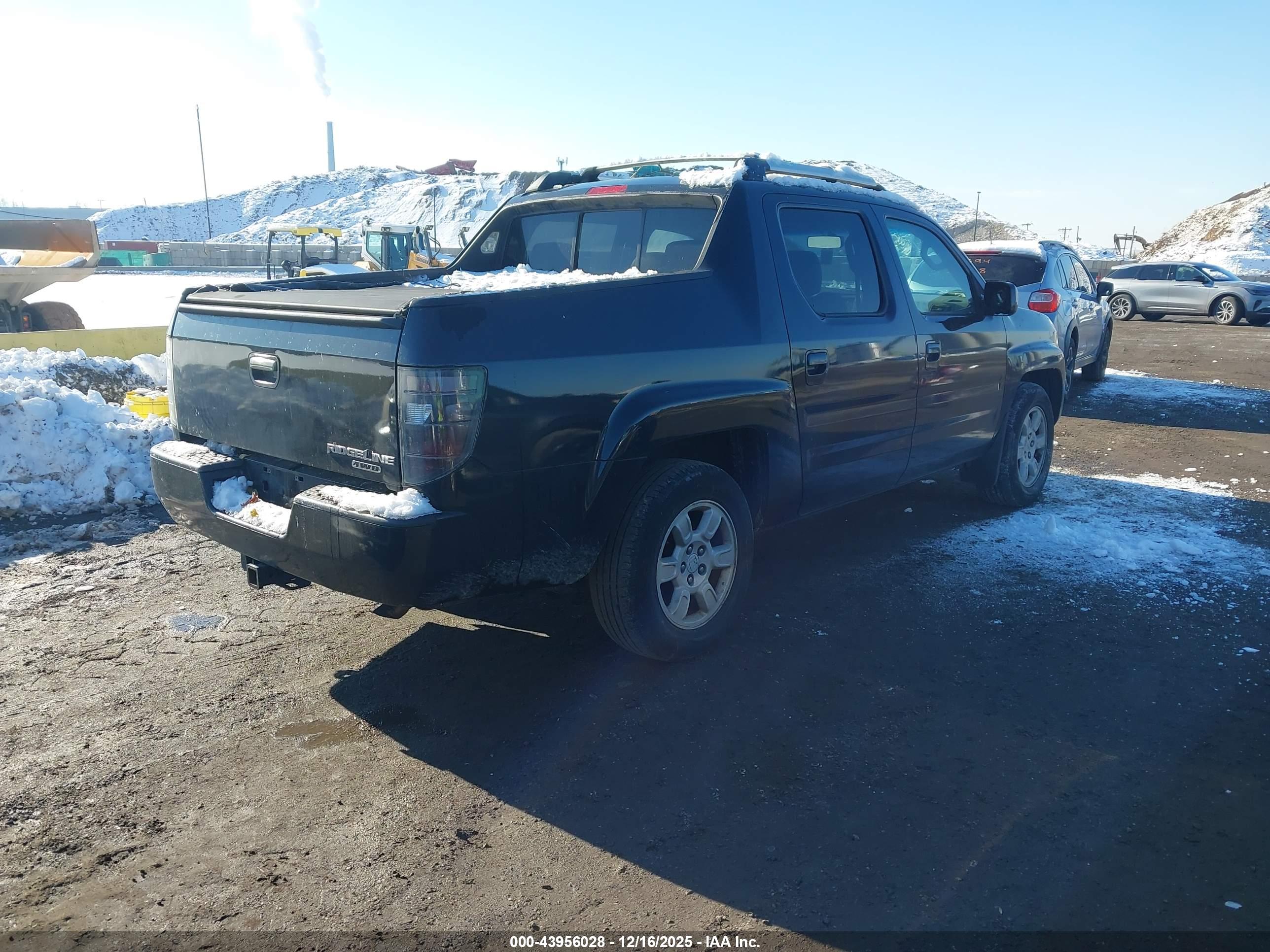 HONDA RIDGELINE image 4