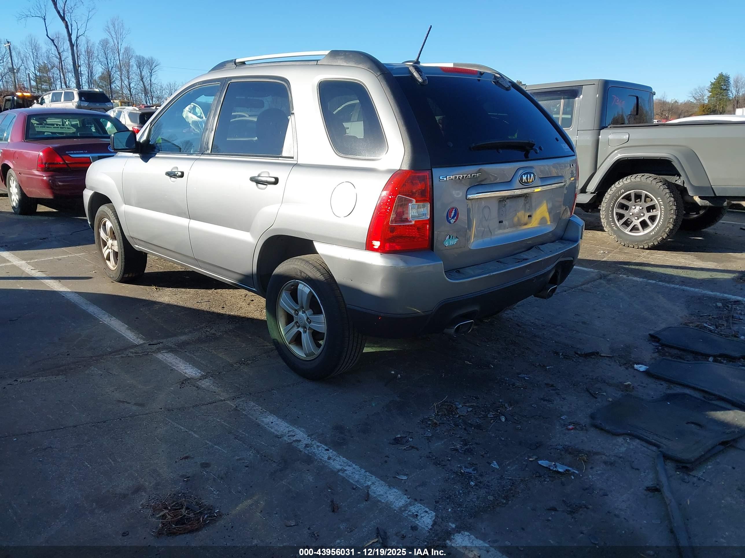KIA SPORTAGE image 3
