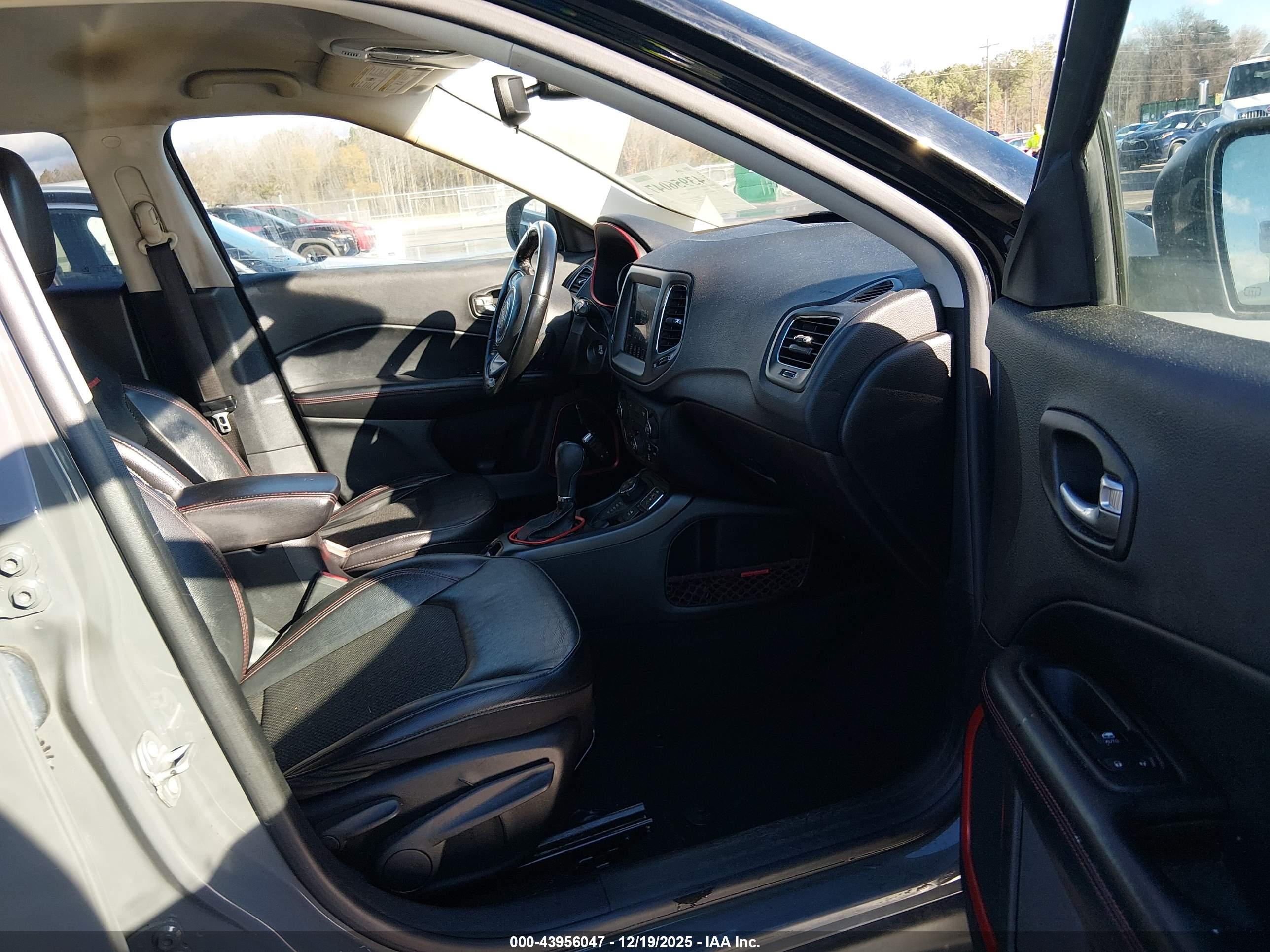 JEEP COMPASS image 5