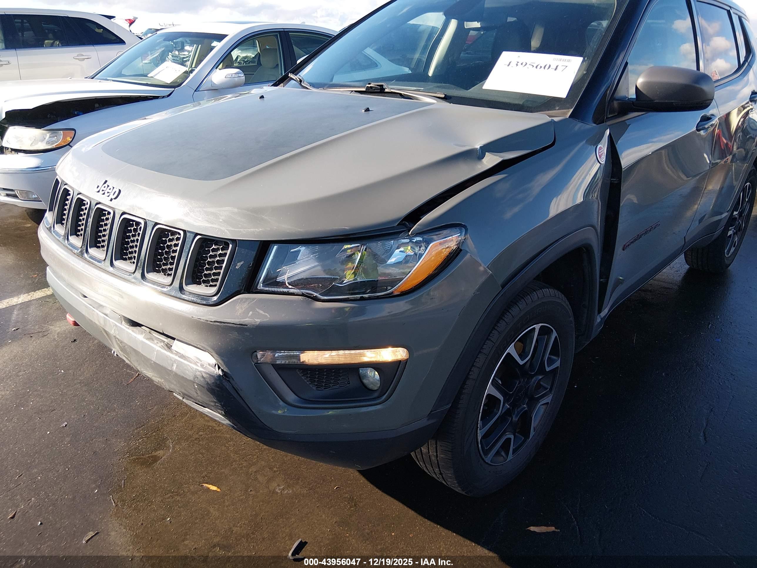 JEEP COMPASS image 6