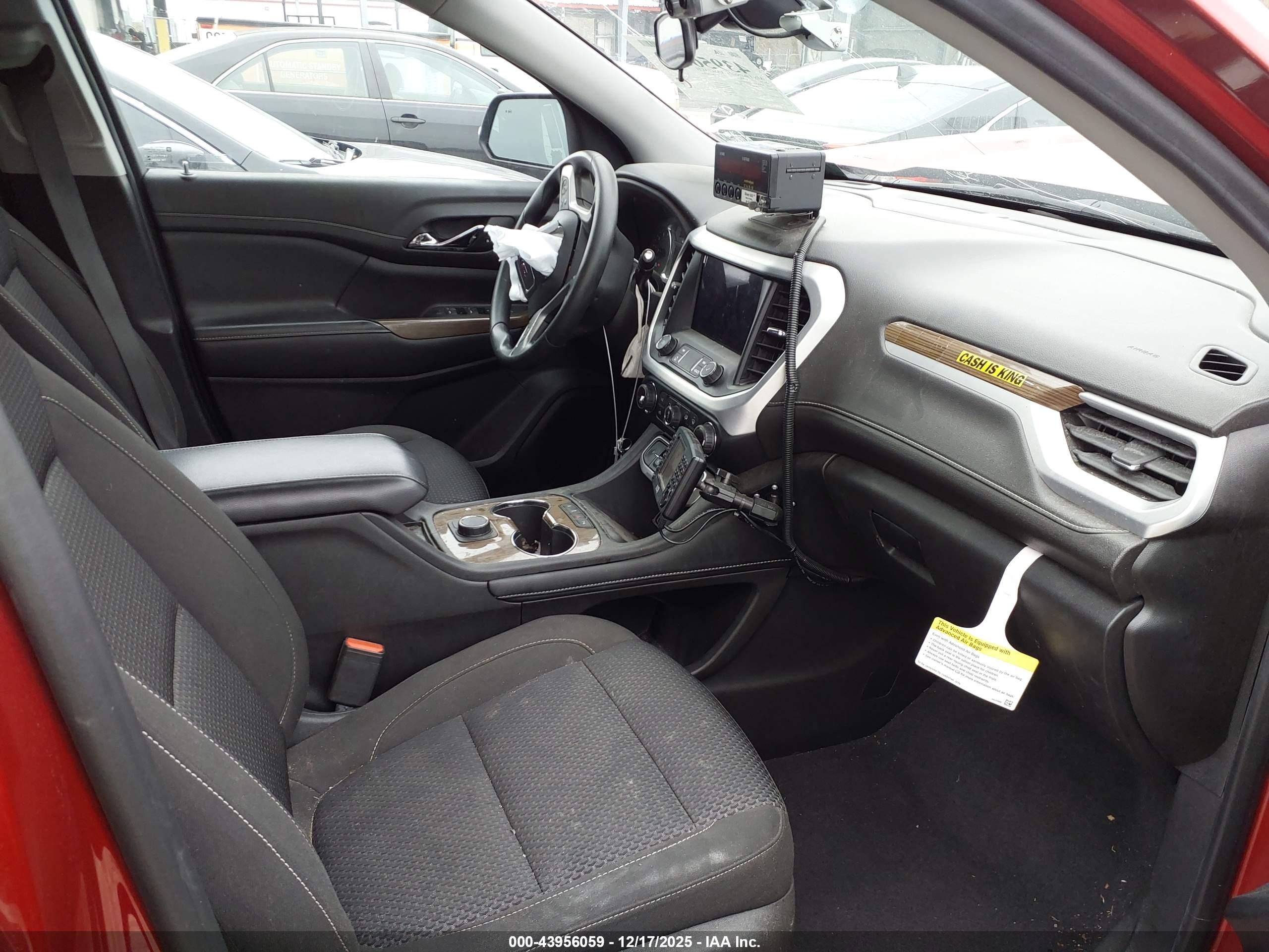 GMC ACADIA image 5
