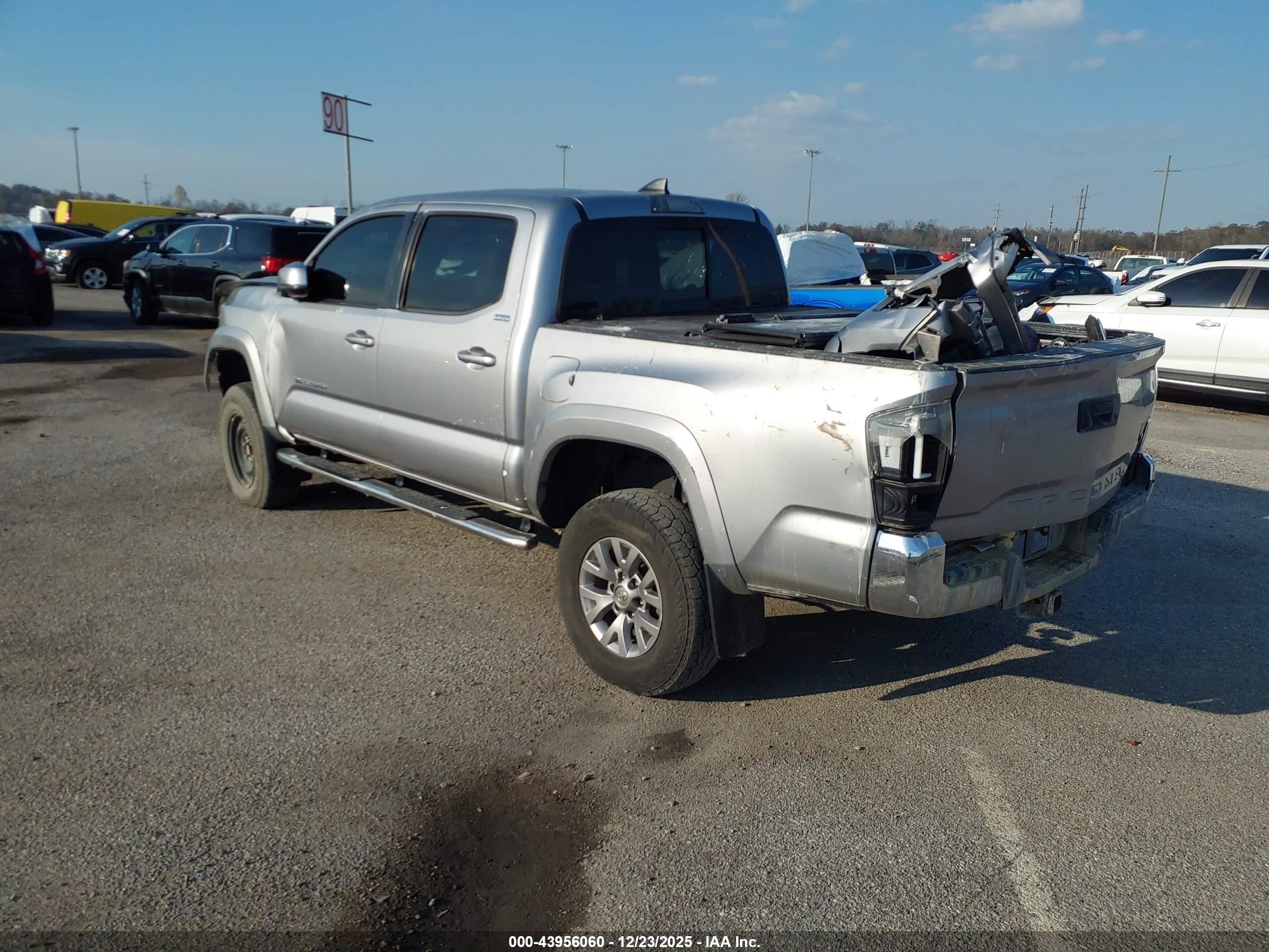 TOYOTA TACOMA image 3
