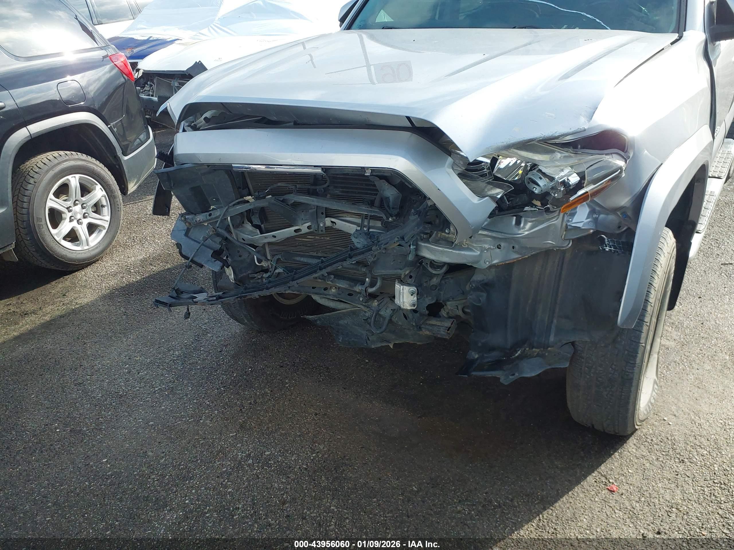 TOYOTA TACOMA image 6