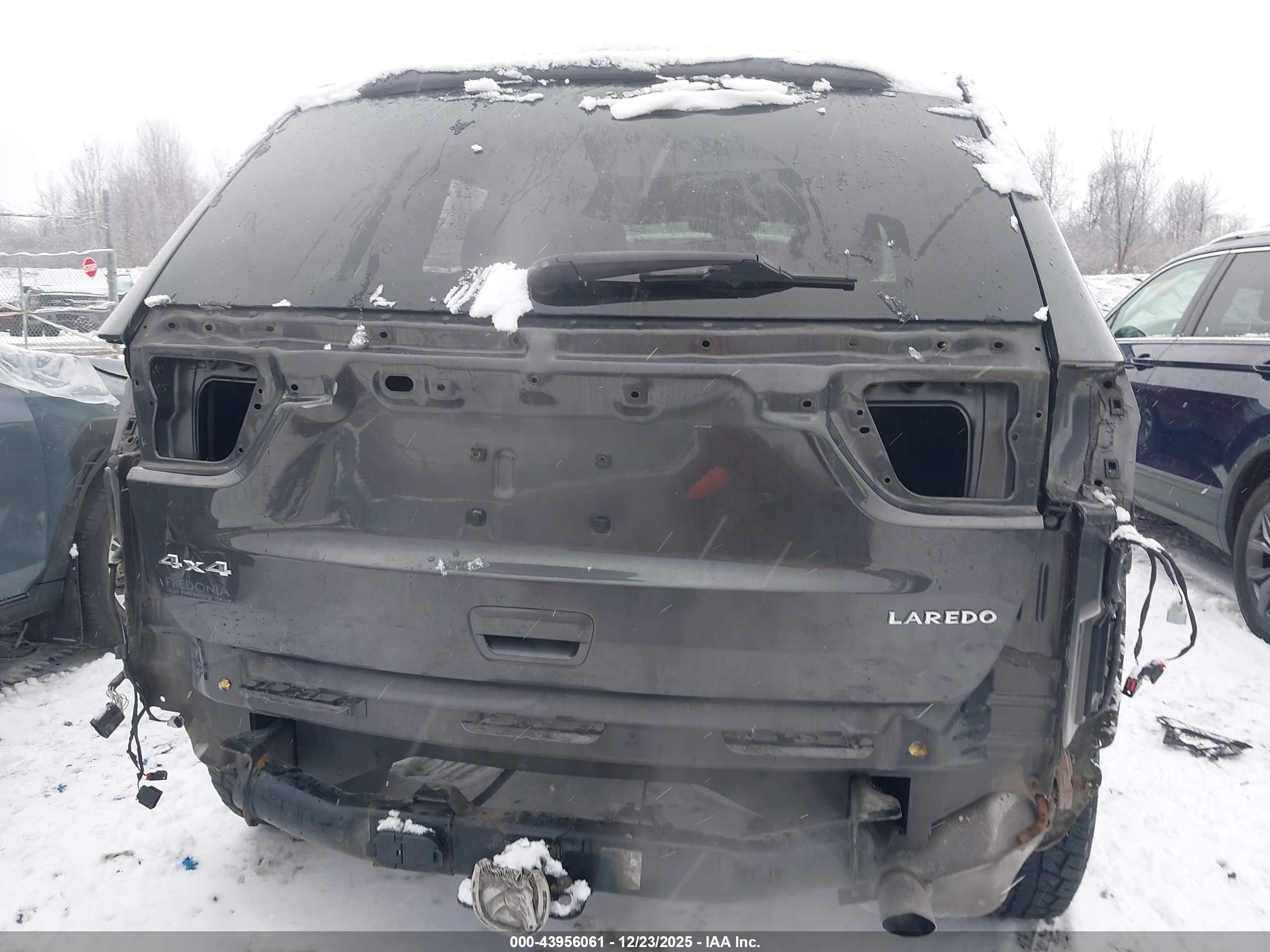 JEEP GRAND image 6