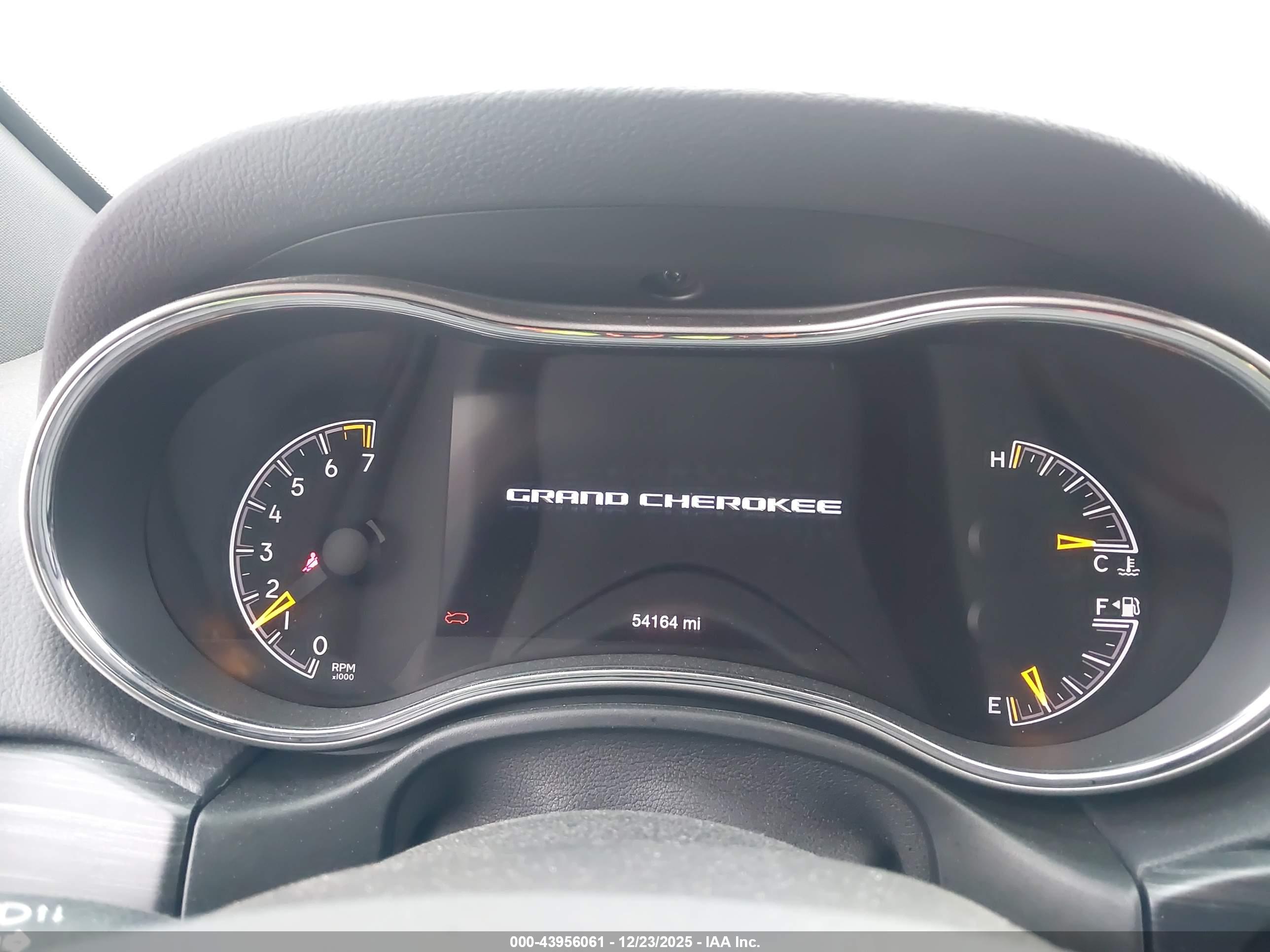 JEEP GRAND image 7