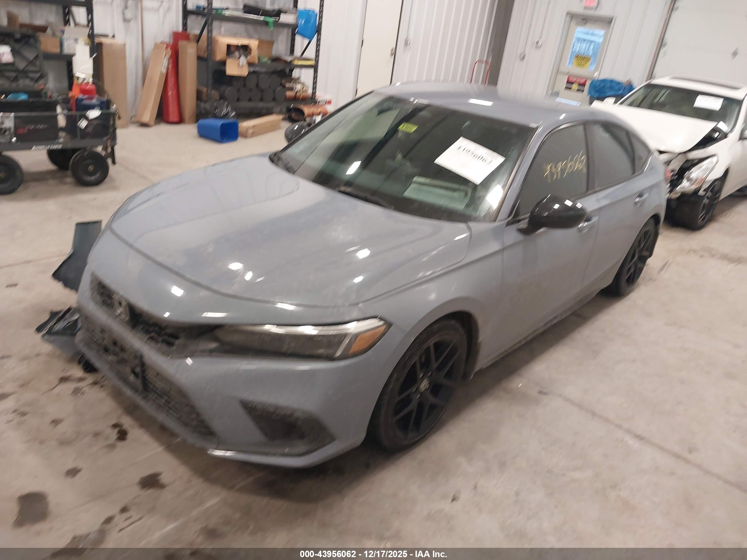 HONDA CIVIC image 2