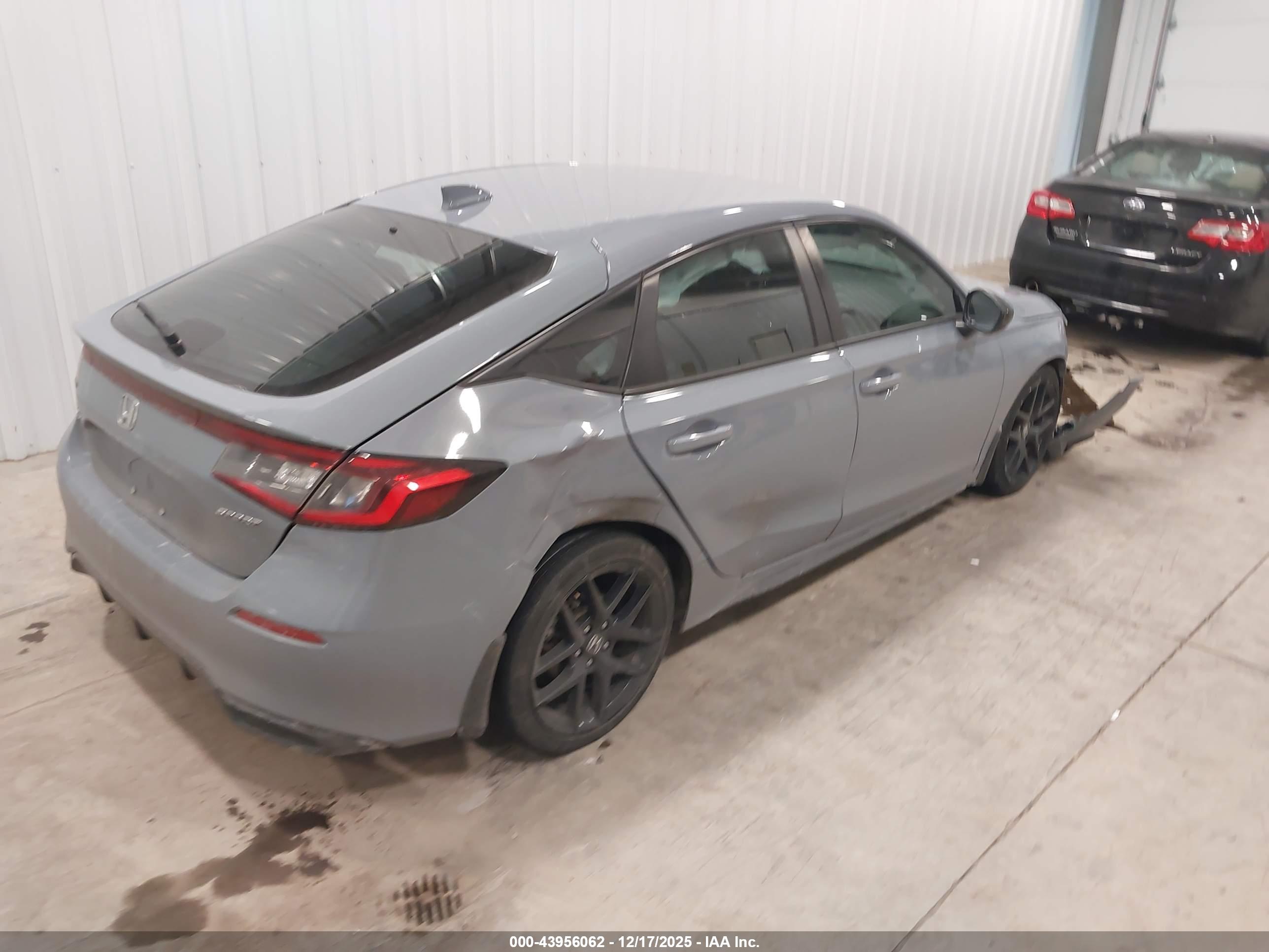 HONDA CIVIC image 4