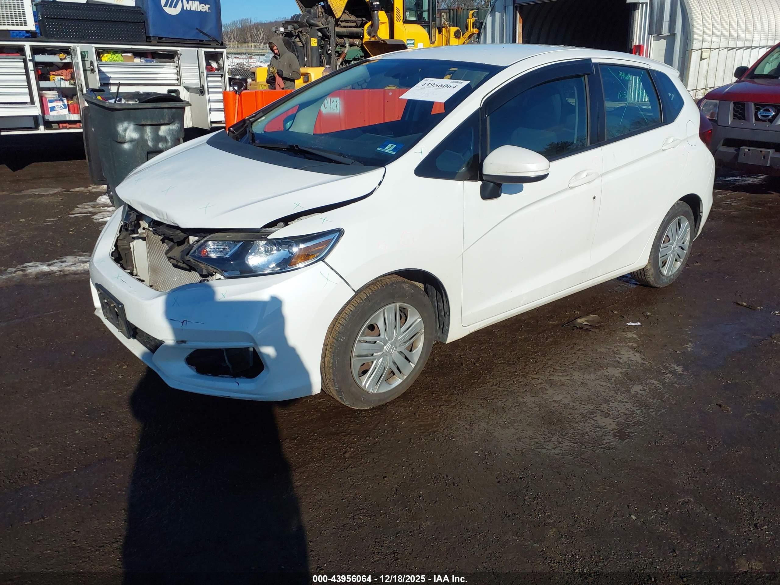 HONDA FIT image 2