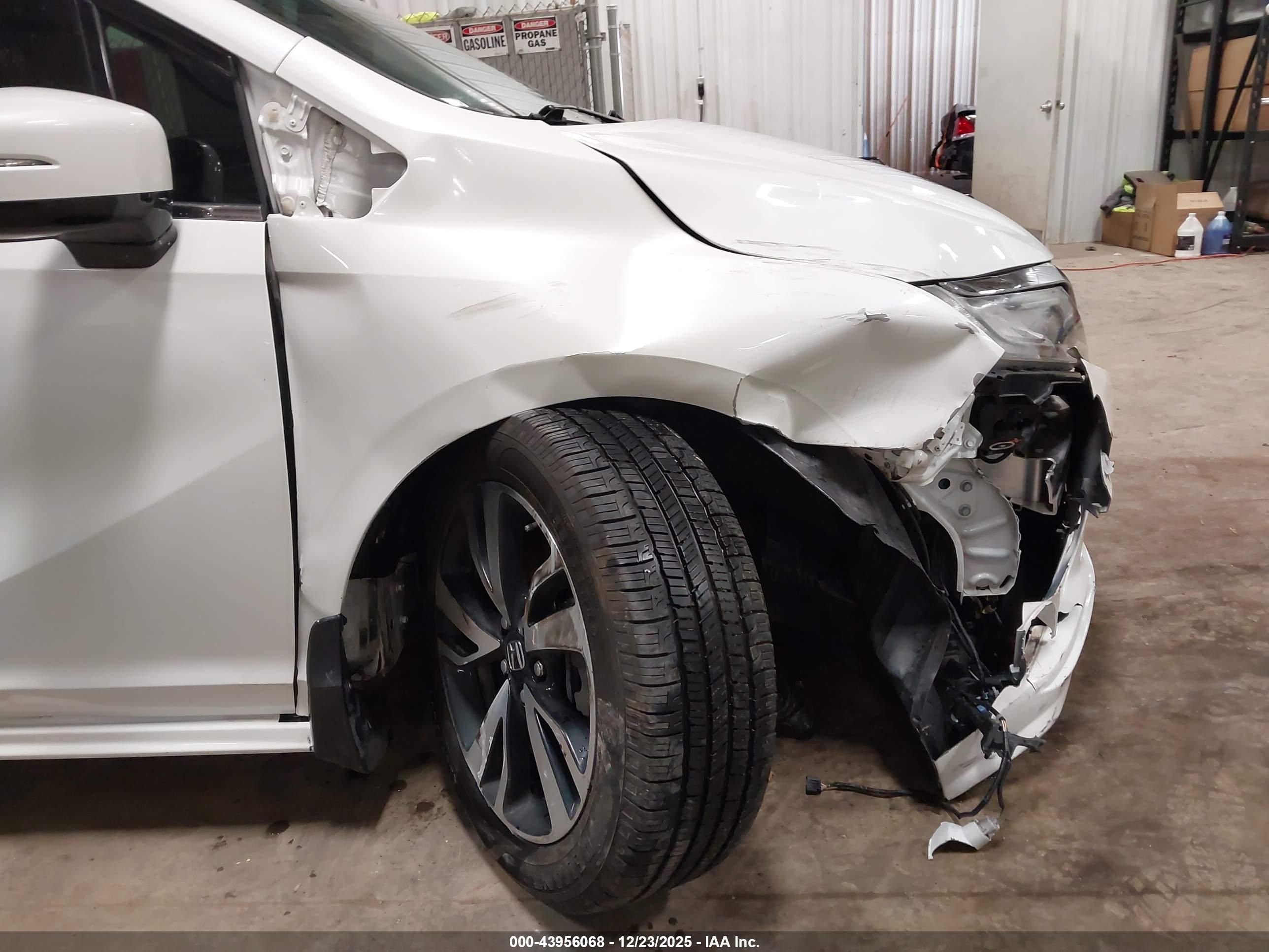 HONDA ODYSSEY image 6