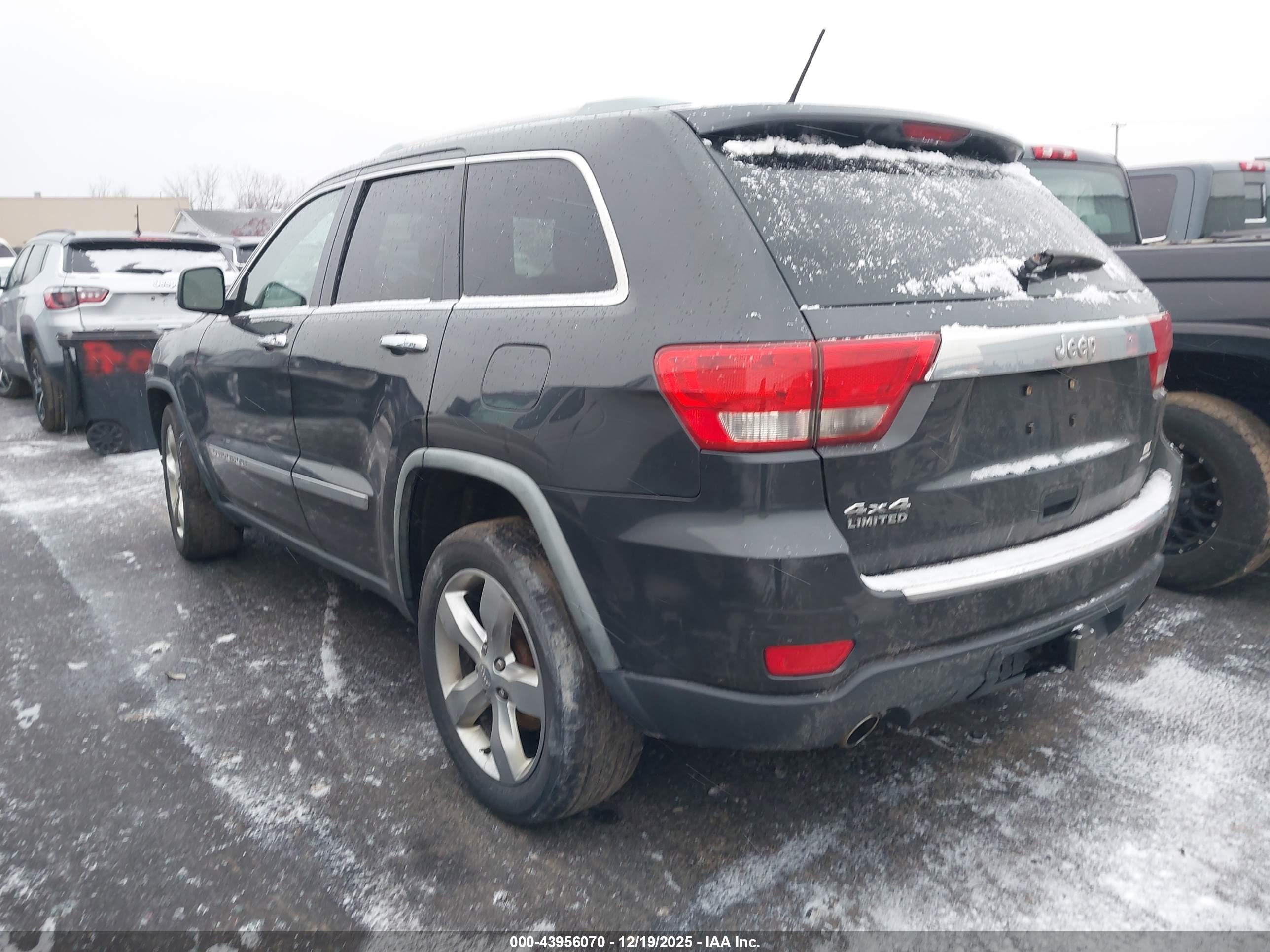 JEEP GRAND image 3