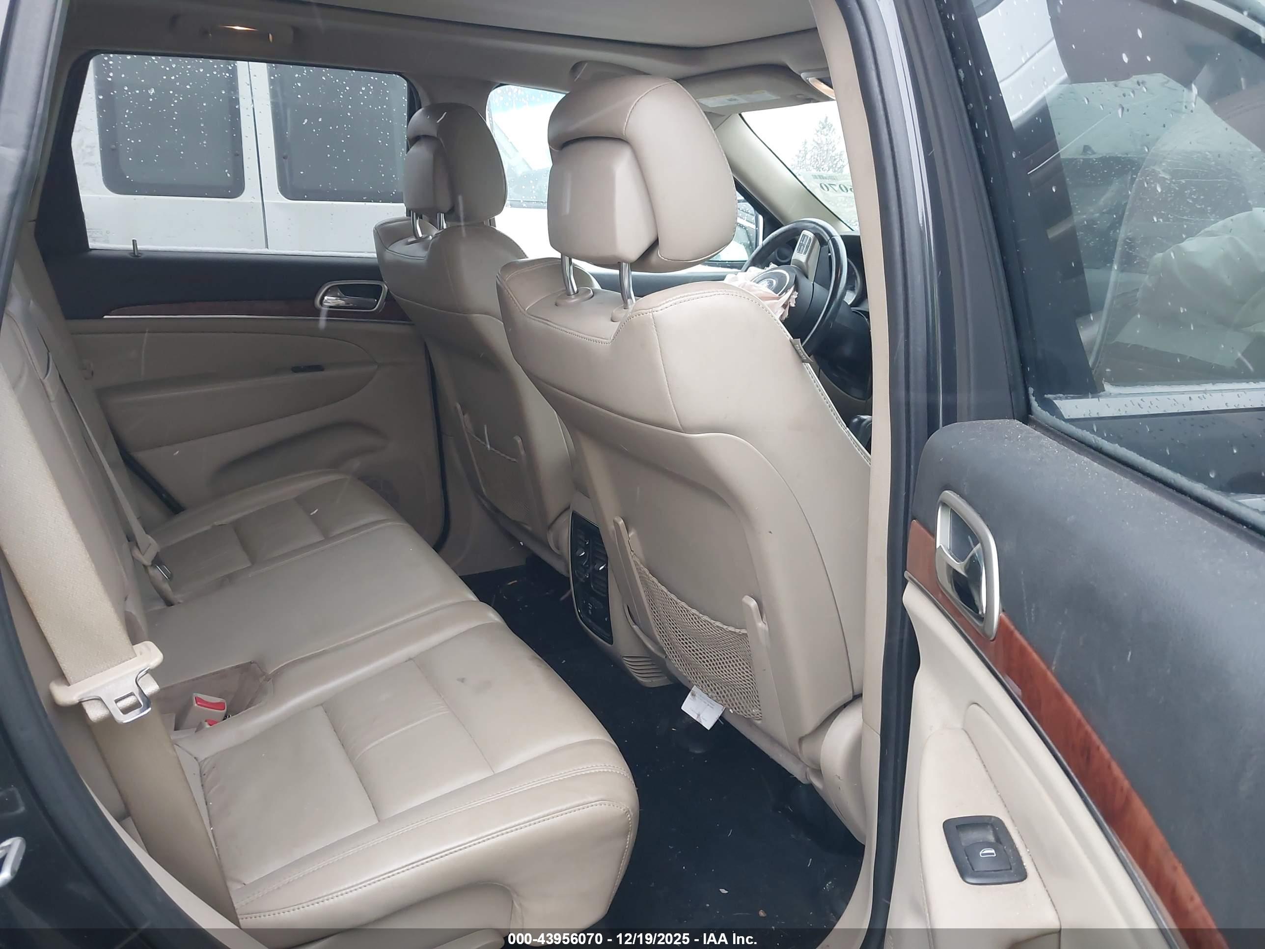 JEEP GRAND image 8