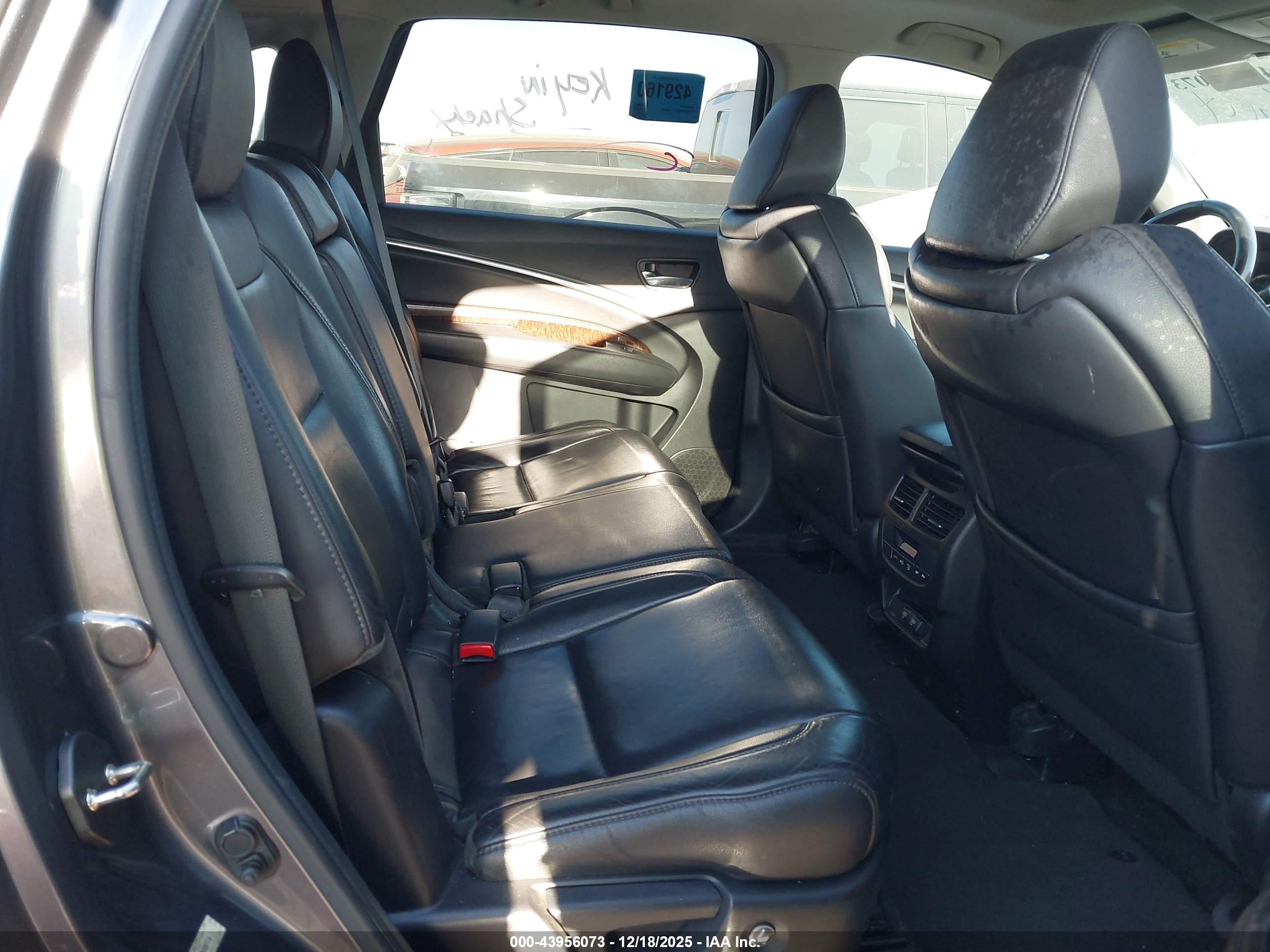 ACURA MDX image 8