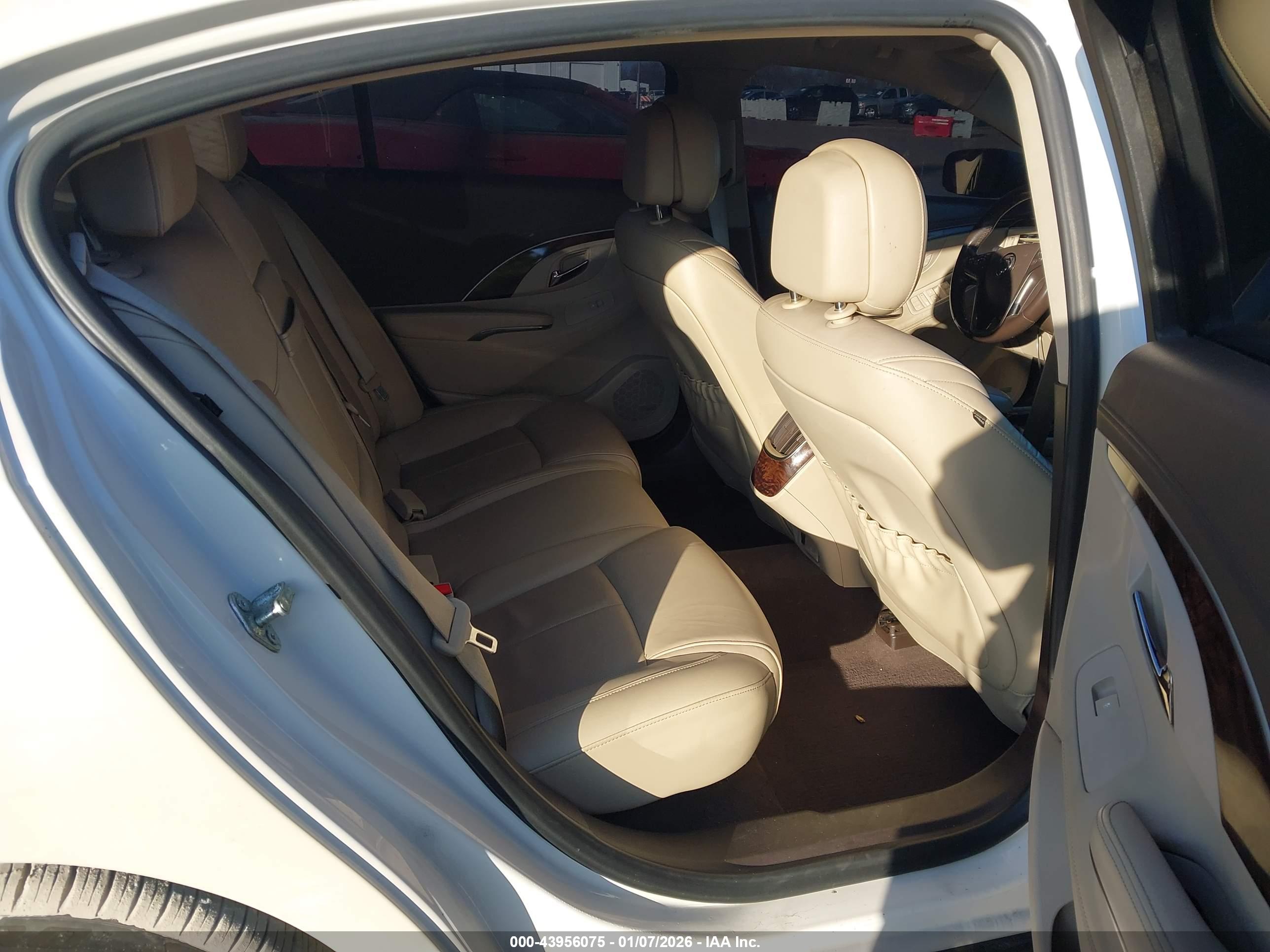 BUICK LACROSSE image 8