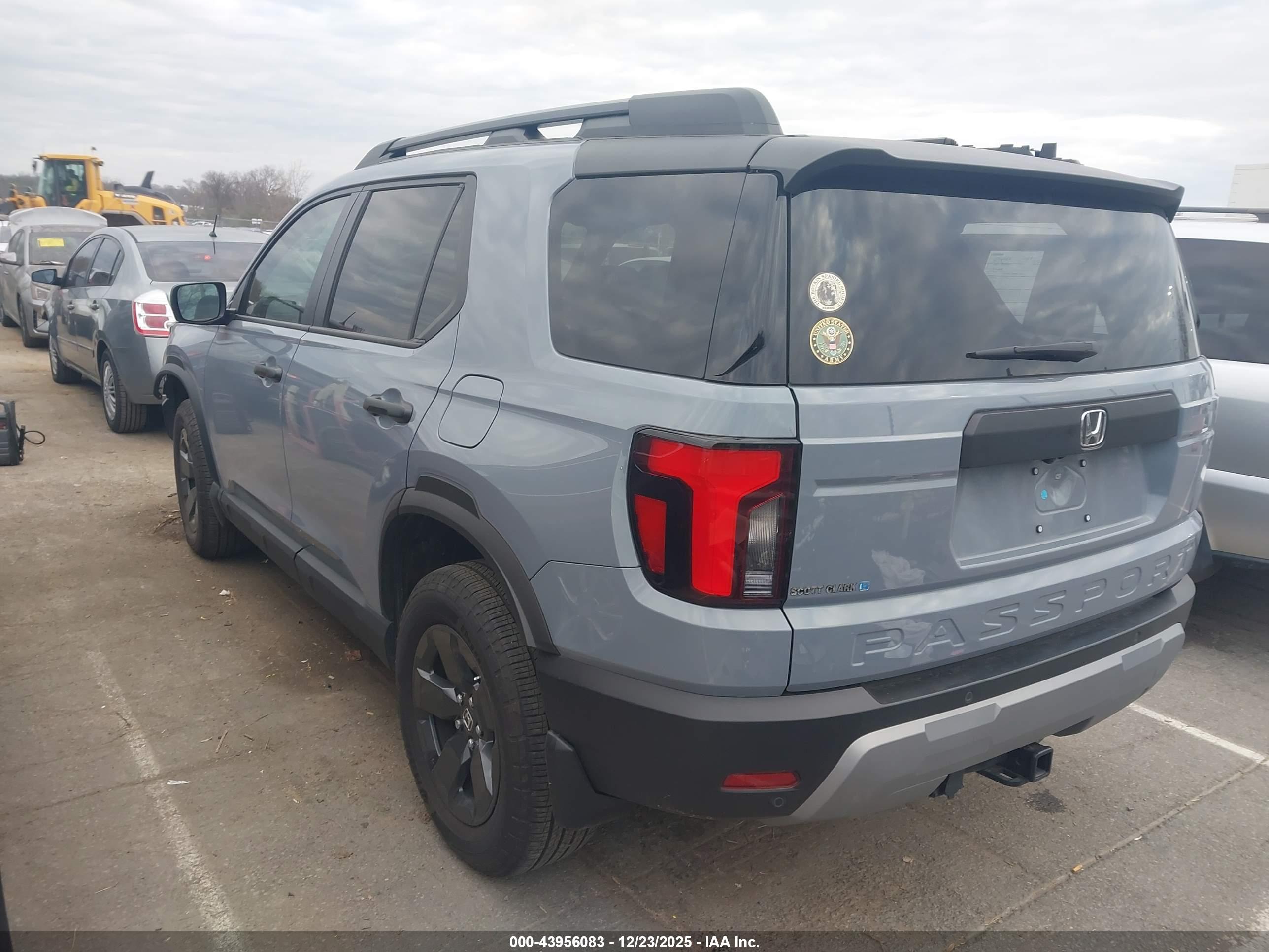 HONDA PASSPORT image 3