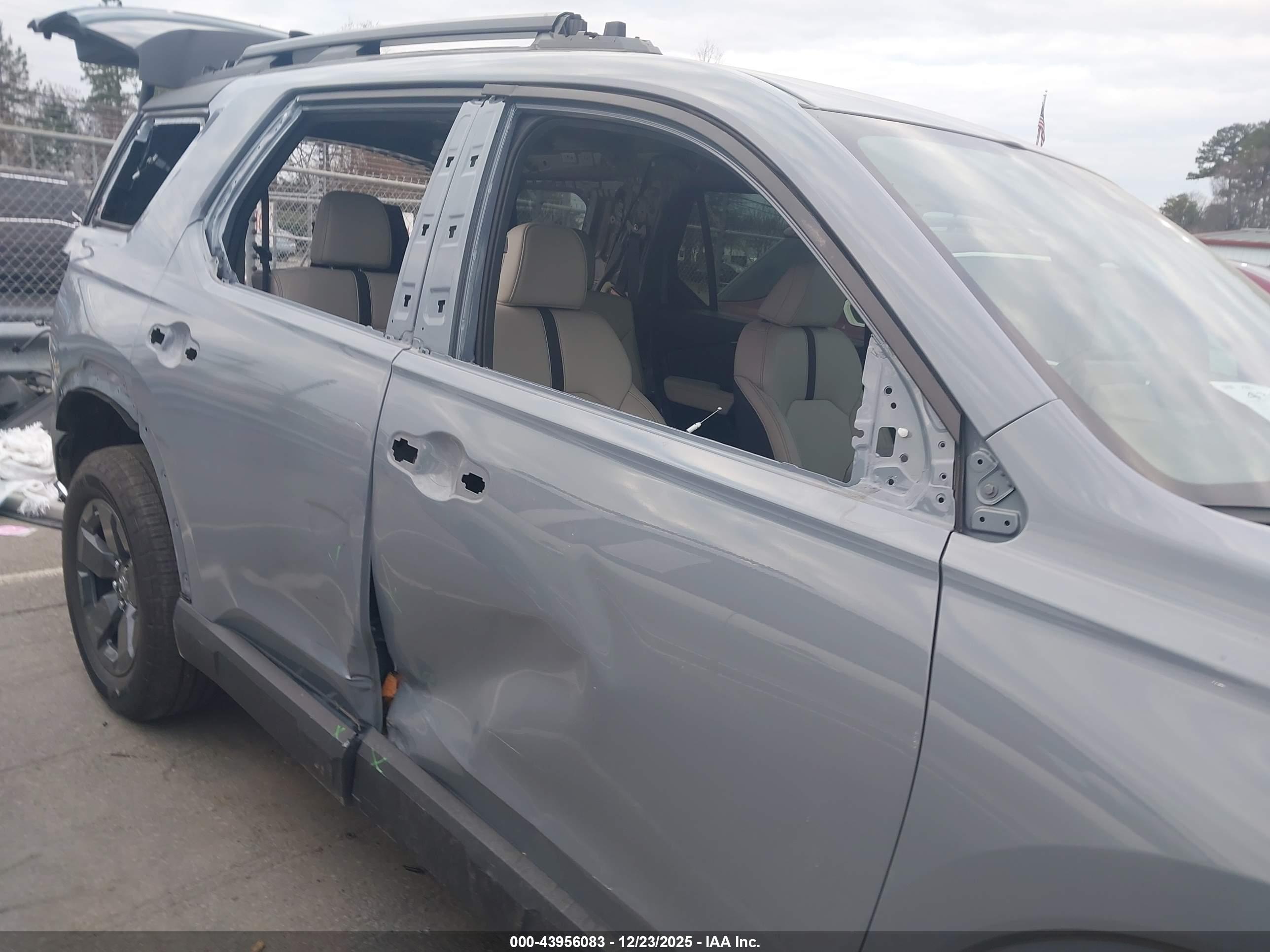 HONDA PASSPORT image 6