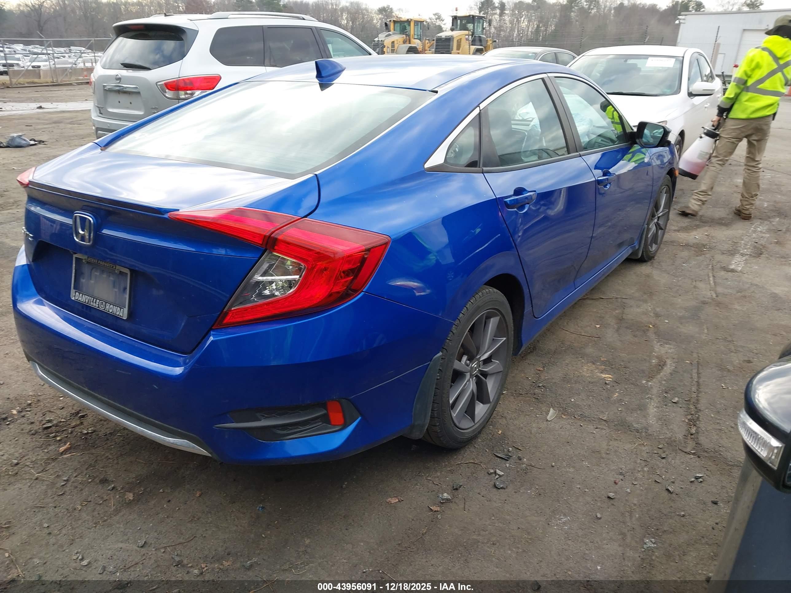 HONDA CIVIC image 4