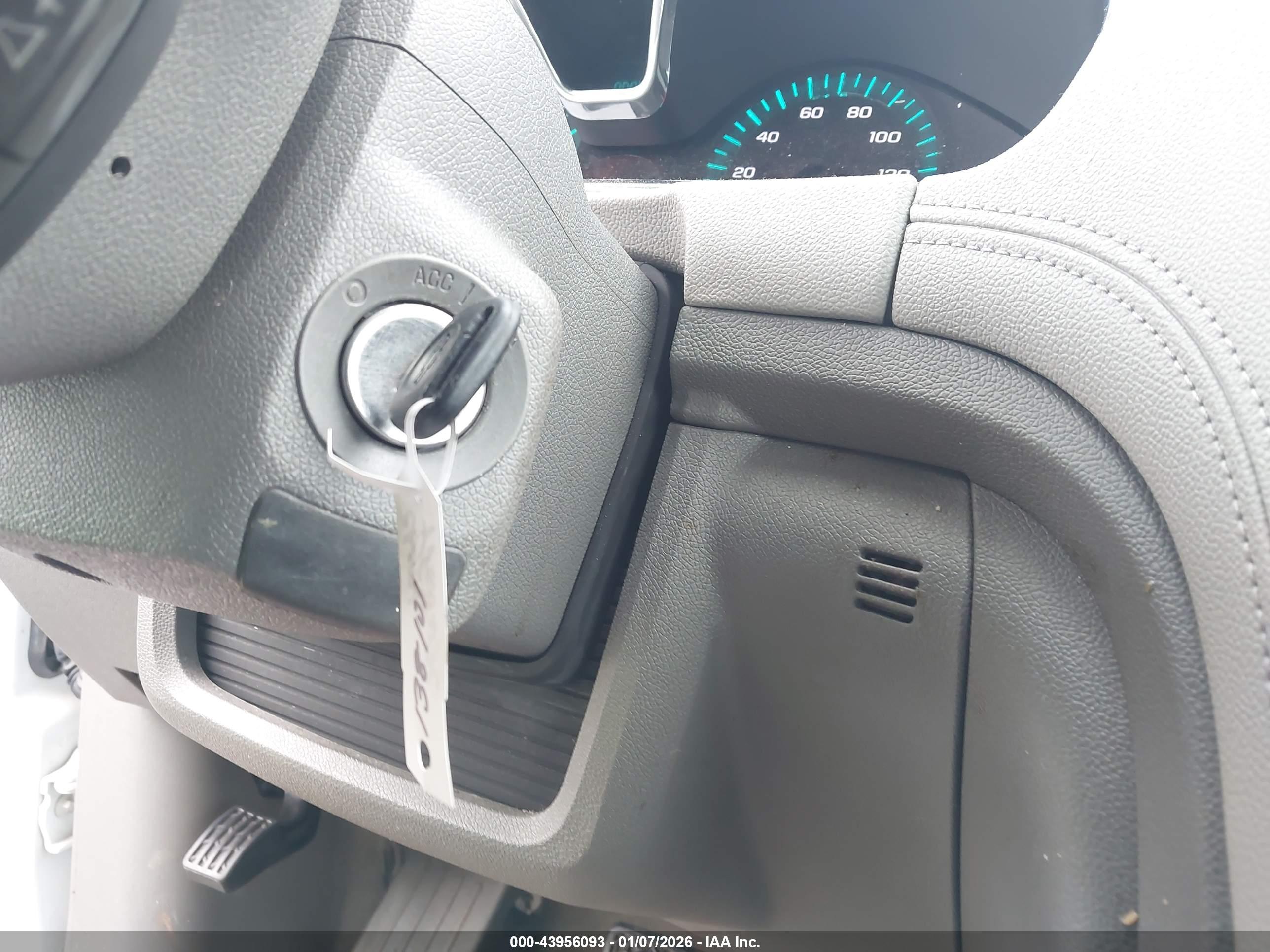 CHEVROLET TRAVERSE image 11