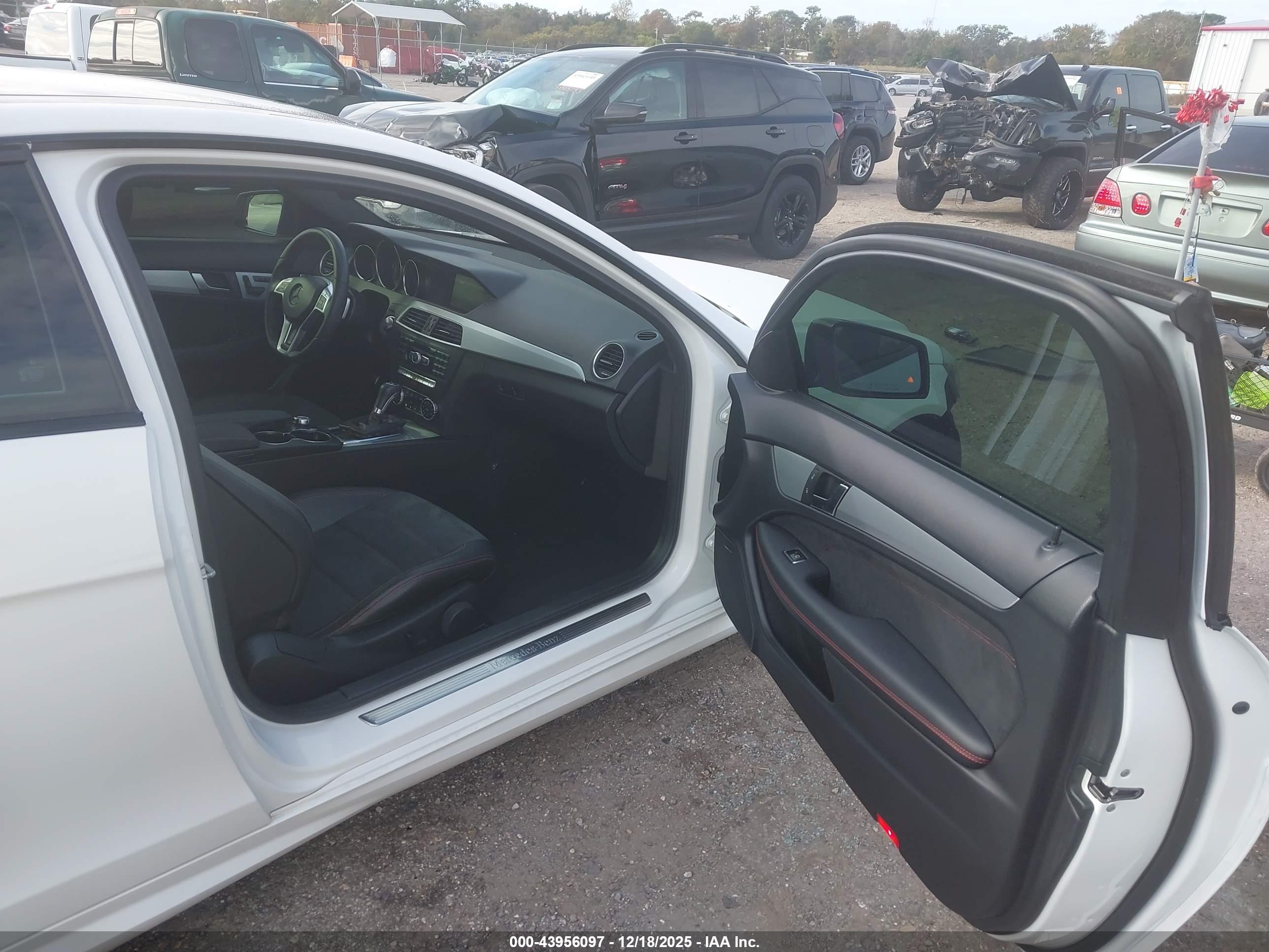 MERCEDES-BENZ C image 5