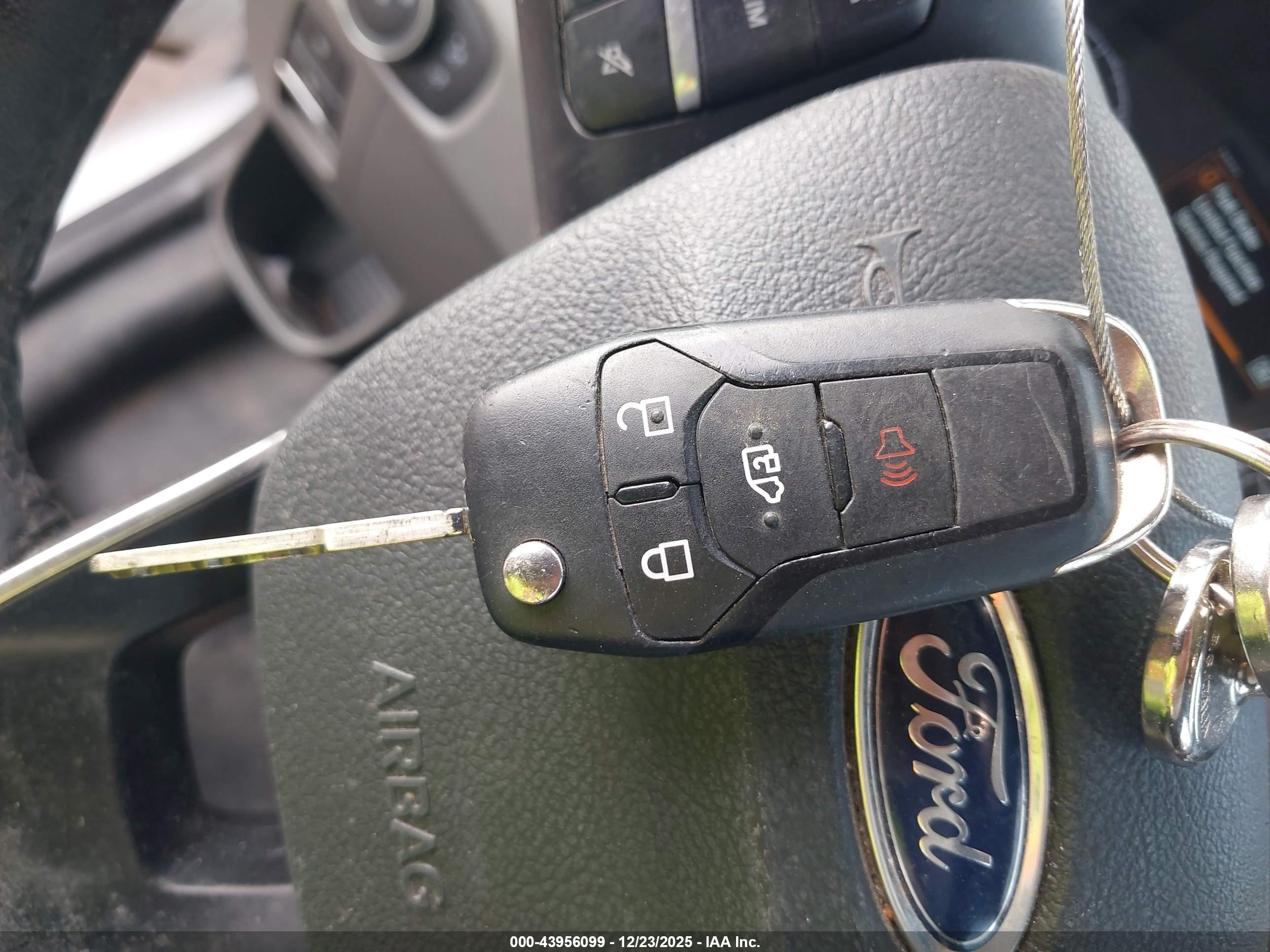 FORD TRANSIT-250 image 11