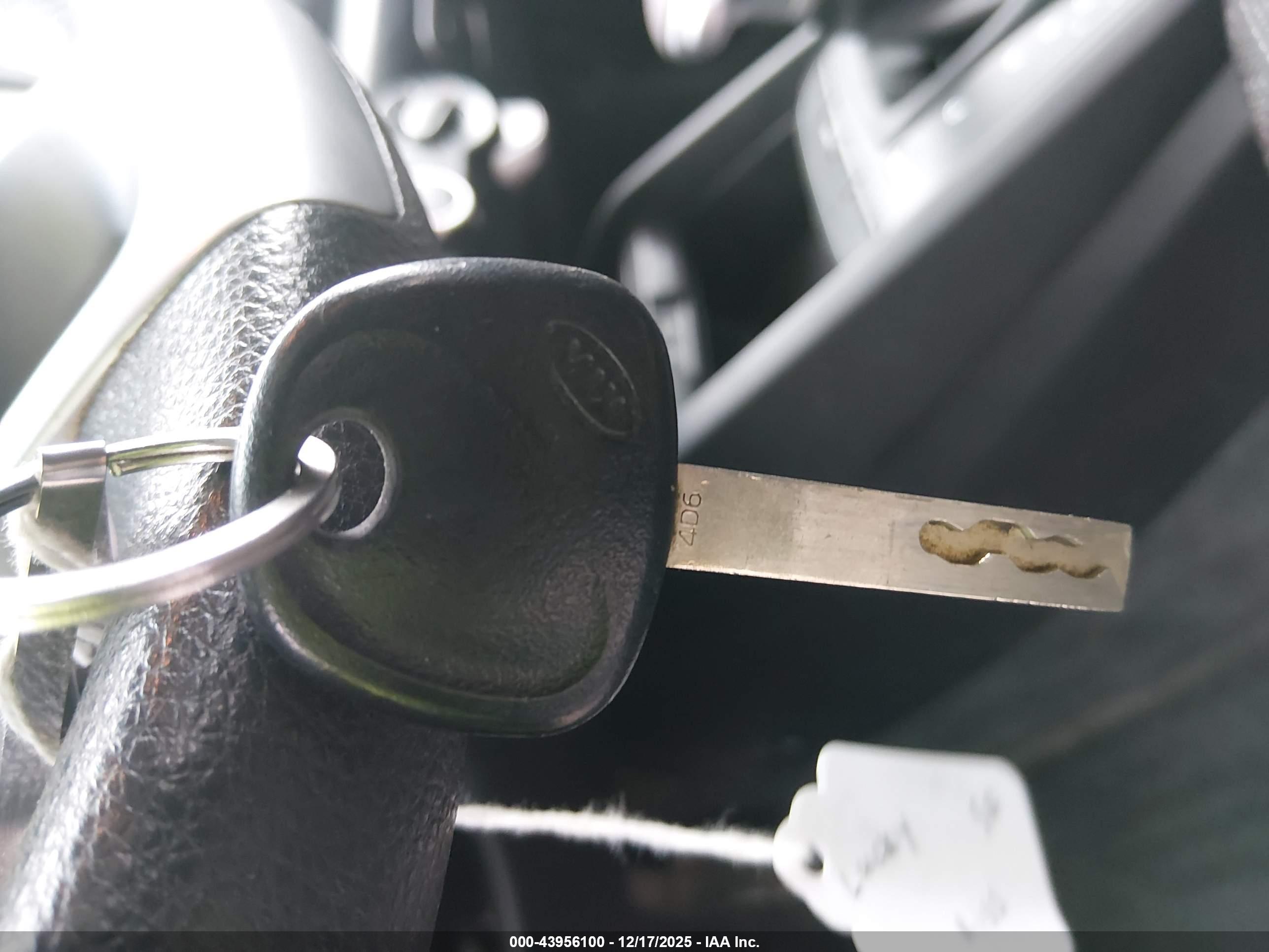 KIA RIO image 11