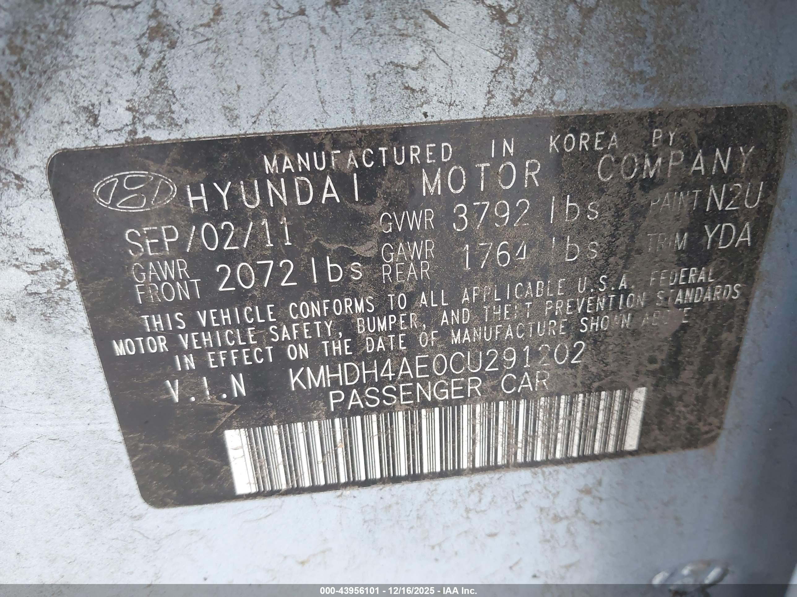 HYUNDAI ELANTRA image 9