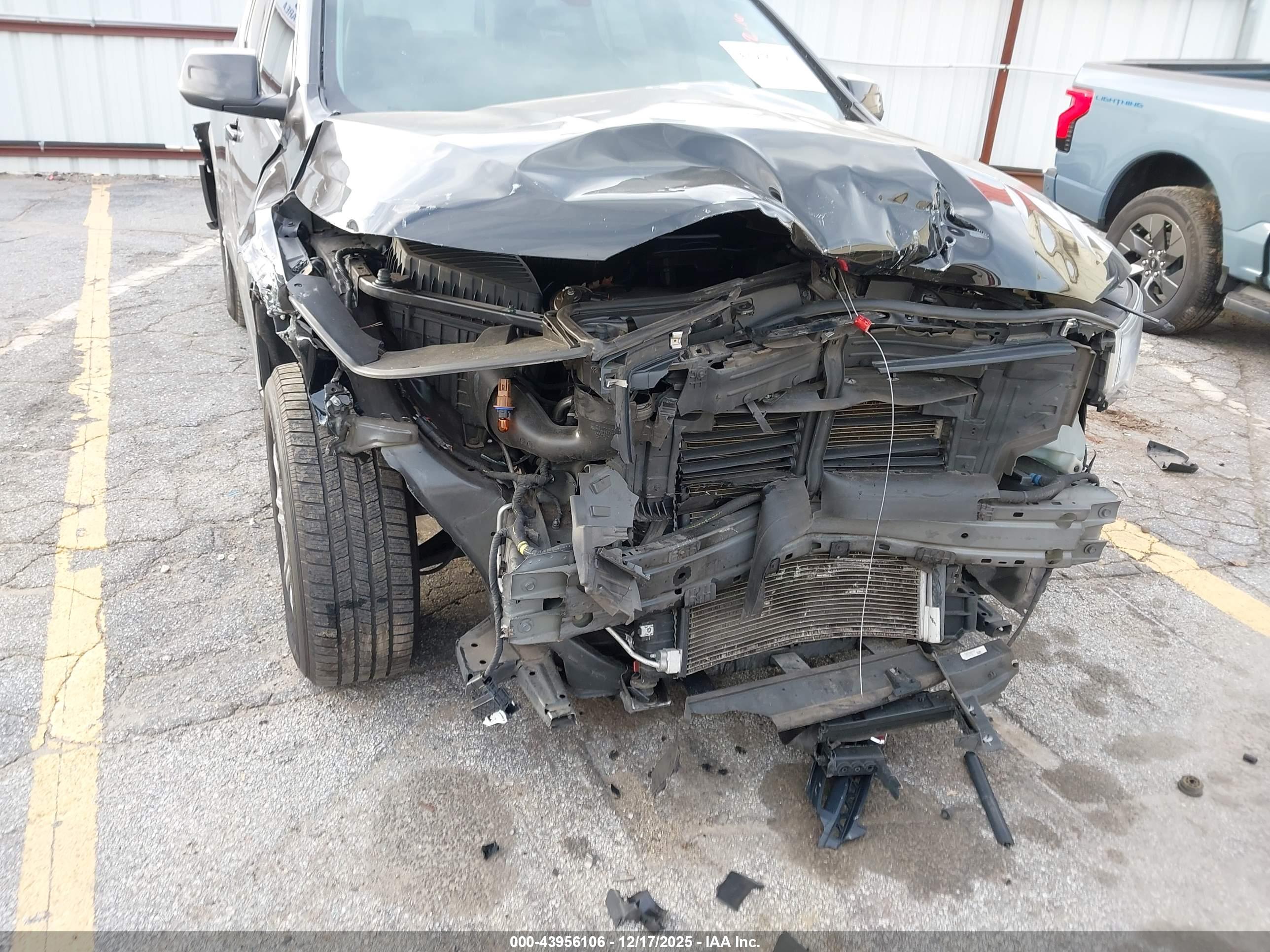 GMC ACADIA image 6