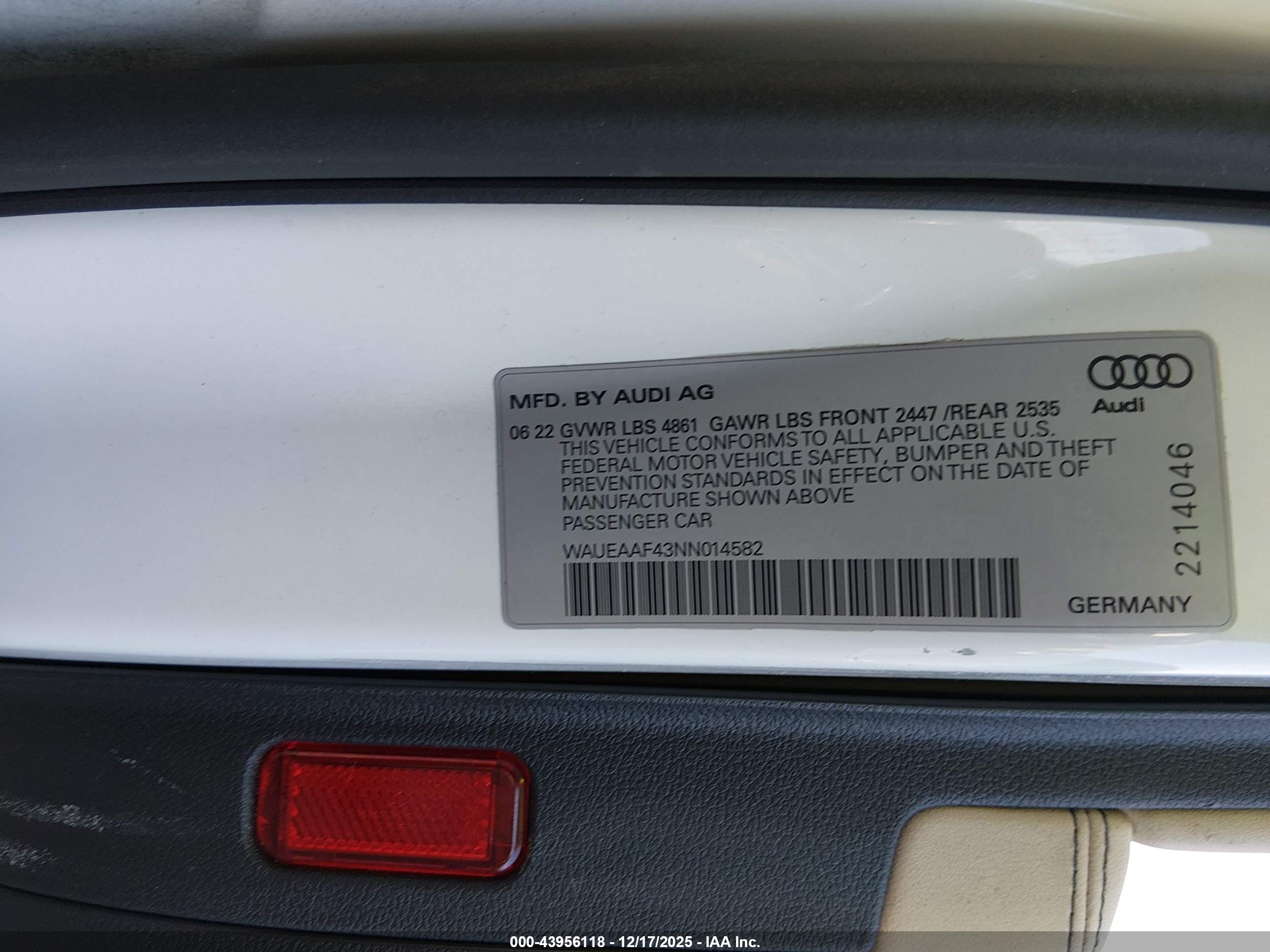 AUDI A4 image 9
