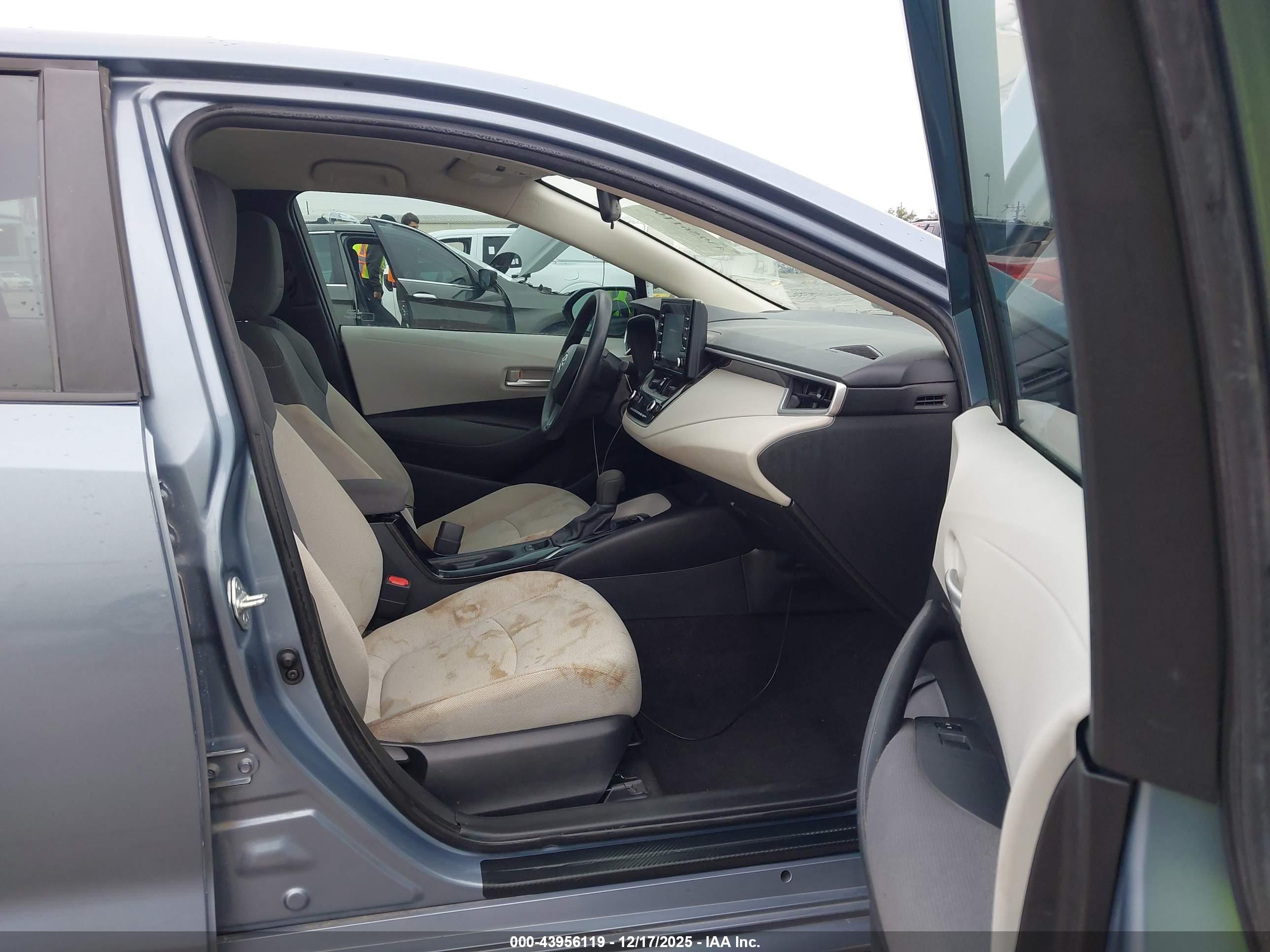 TOYOTA COROLLA image 5
