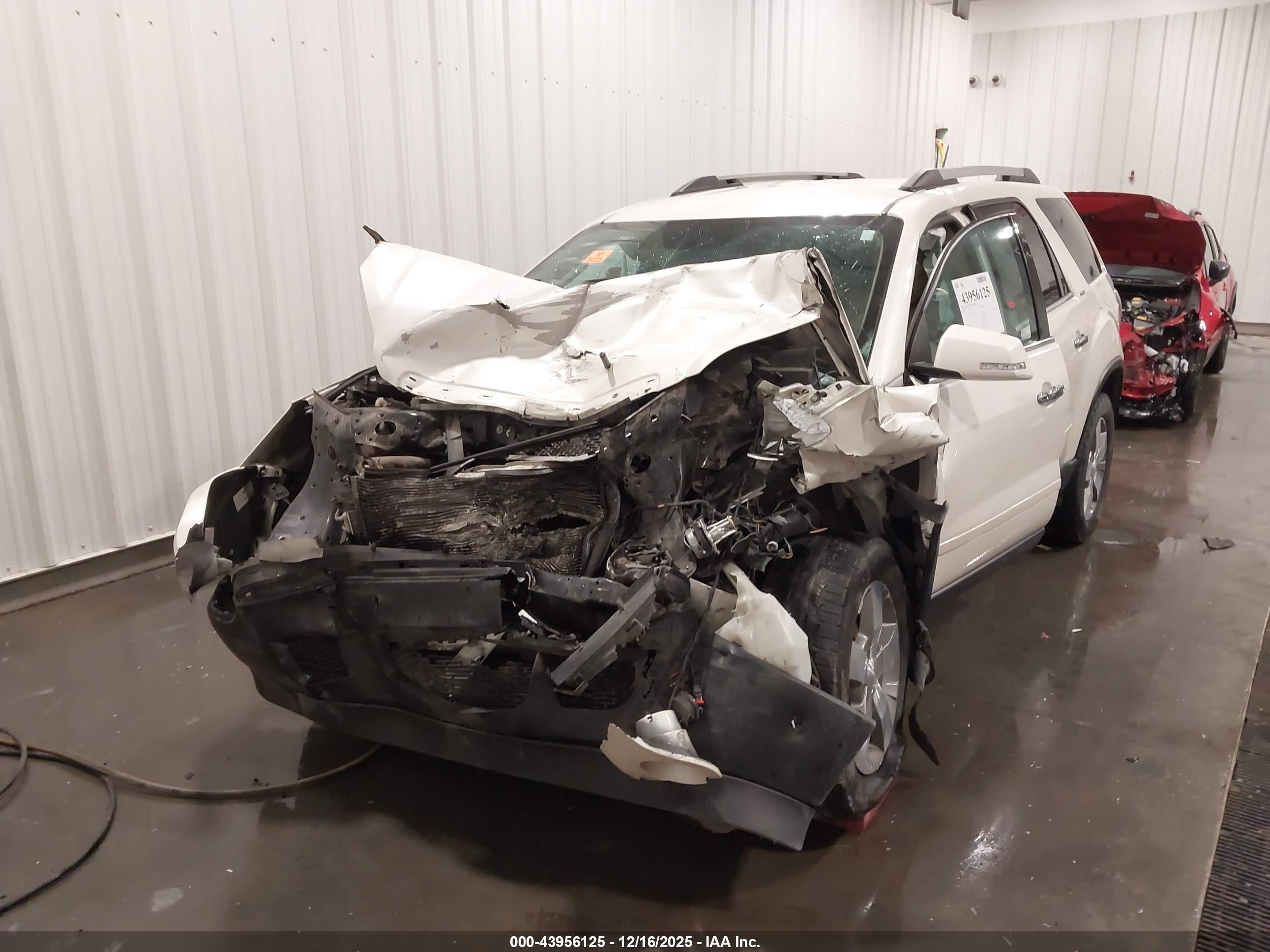 GMC ACADIA image 6