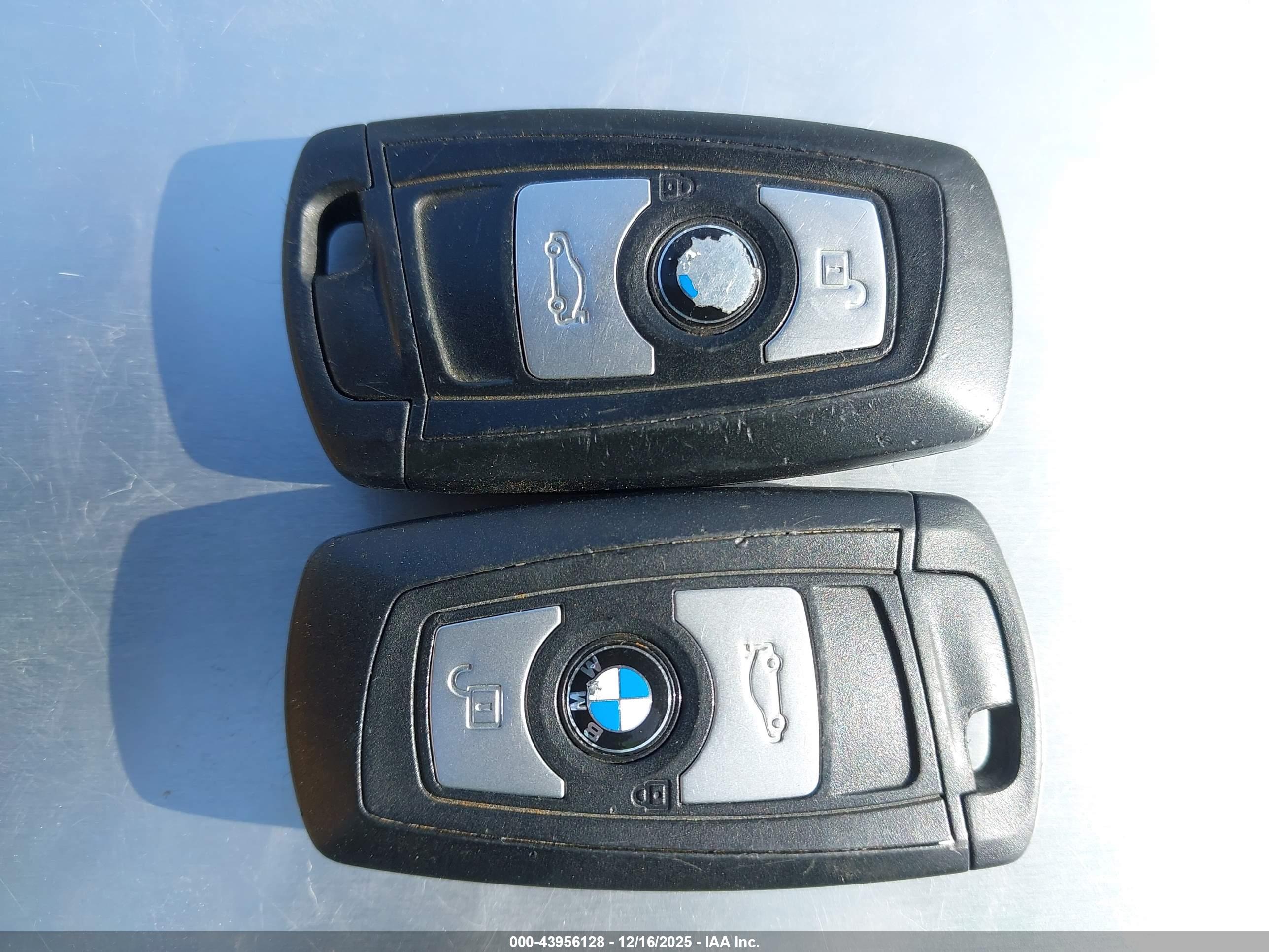 BMW 328I image 11