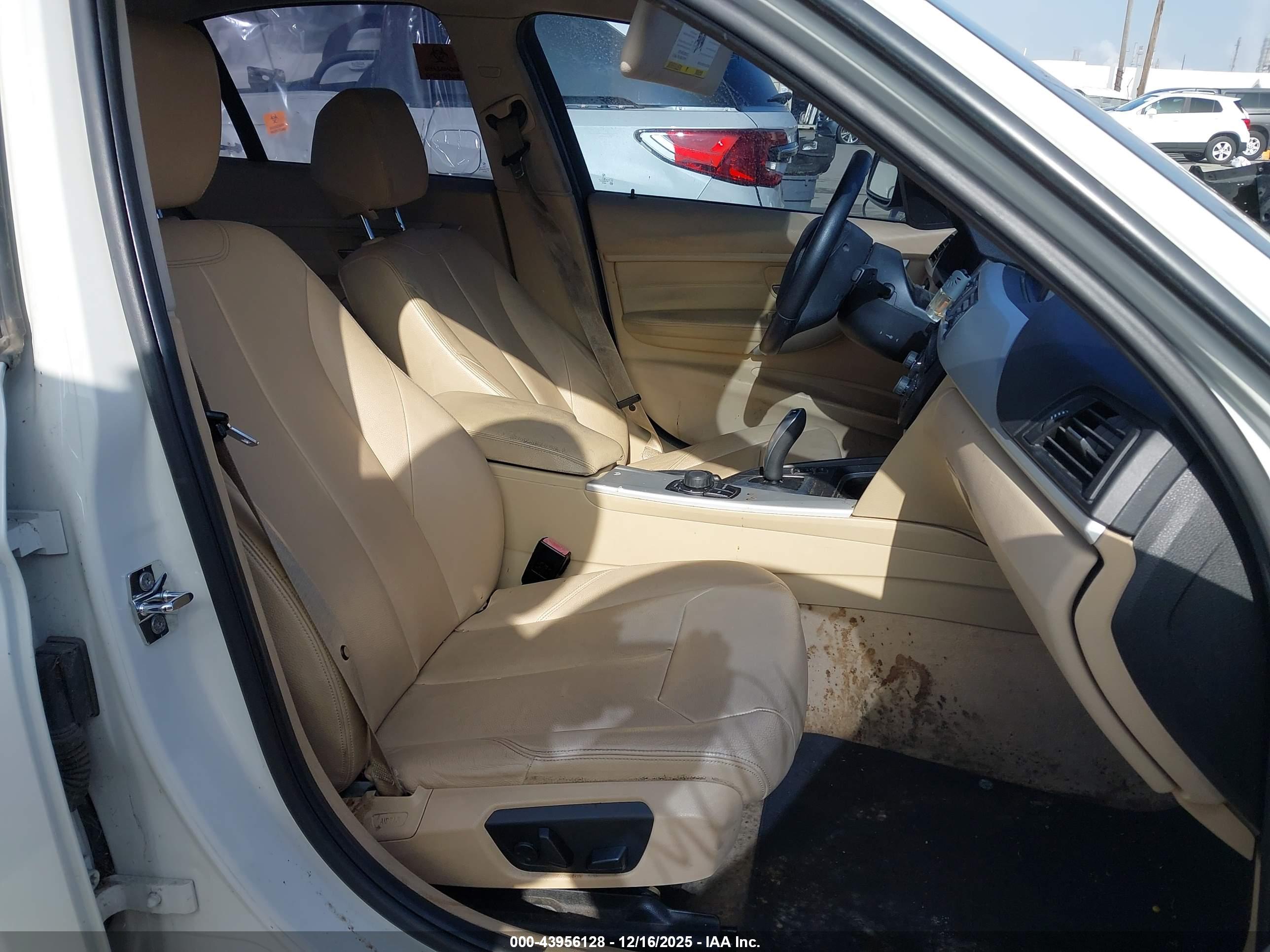 BMW 328I image 5