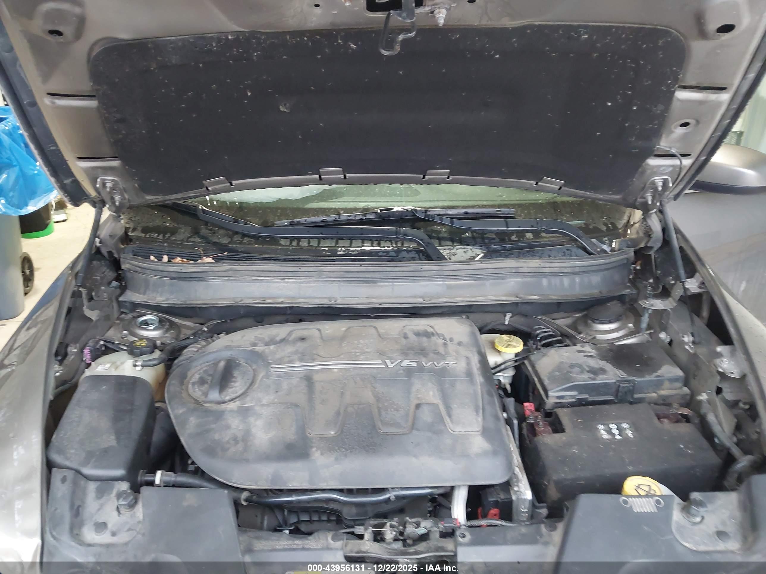 JEEP CHEROKEE image 10