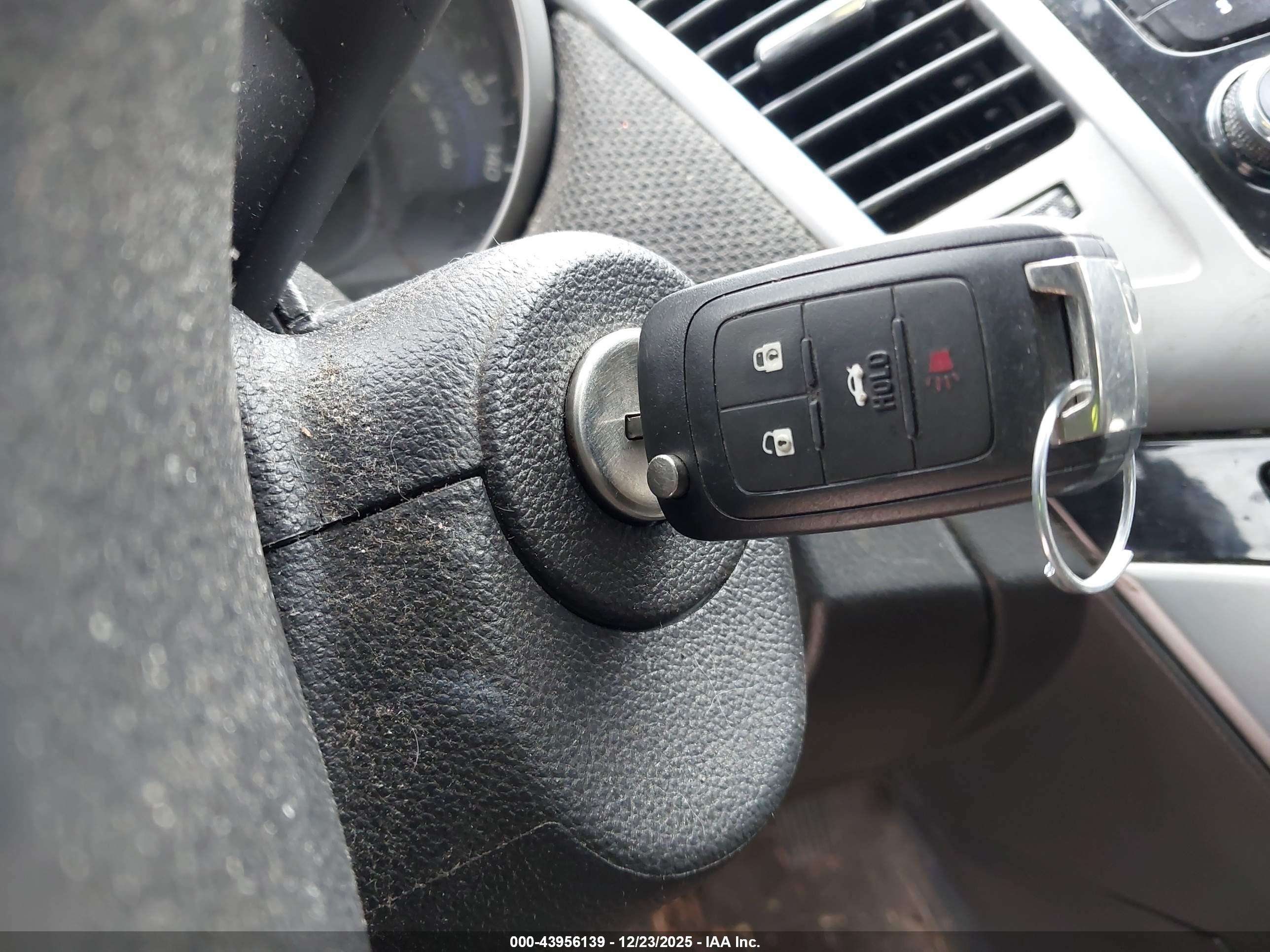CHEVROLET CRUZE image 11
