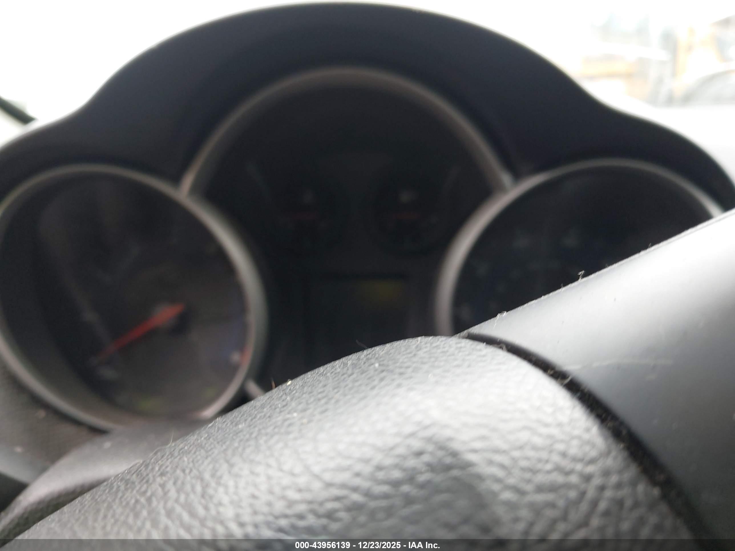 CHEVROLET CRUZE image 7