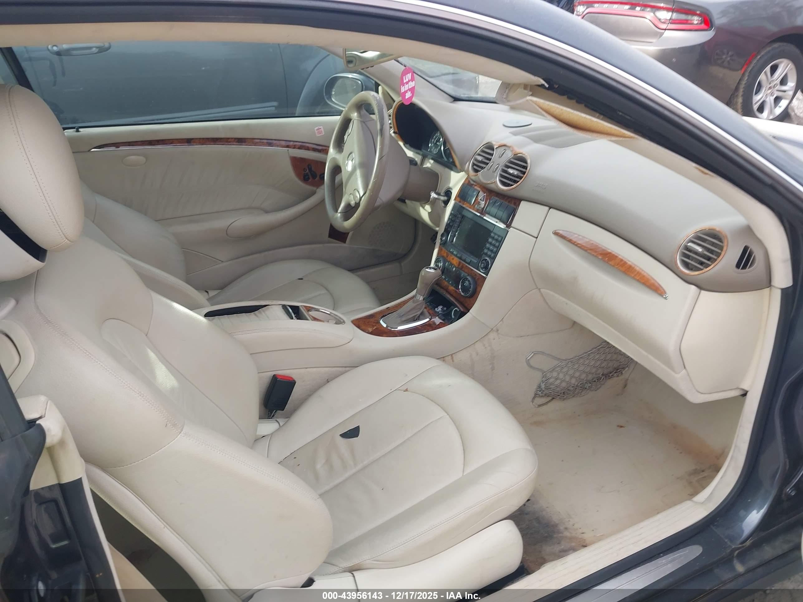 MERCEDES-BENZ CLK image 5