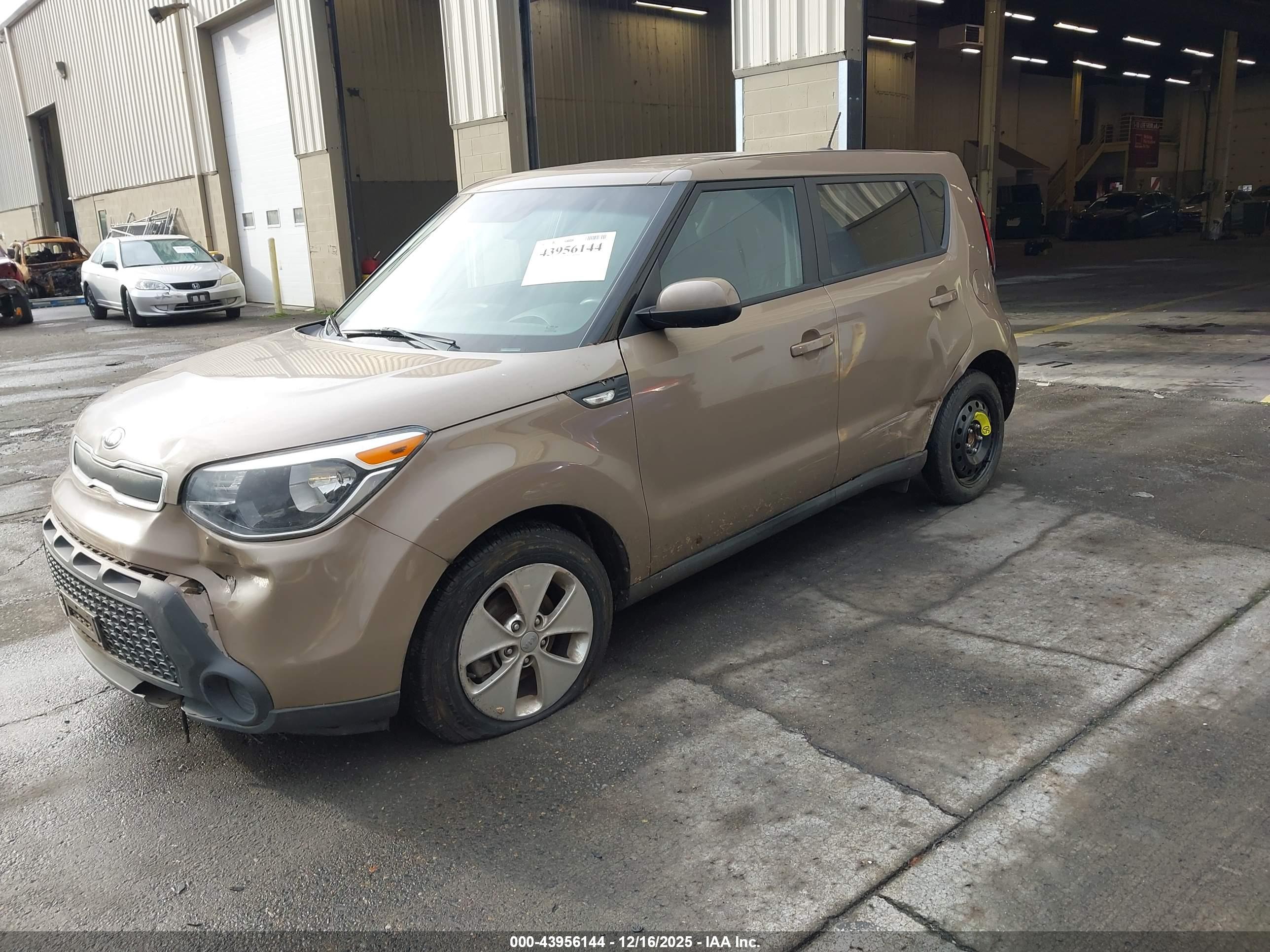KIA SOUL image 2